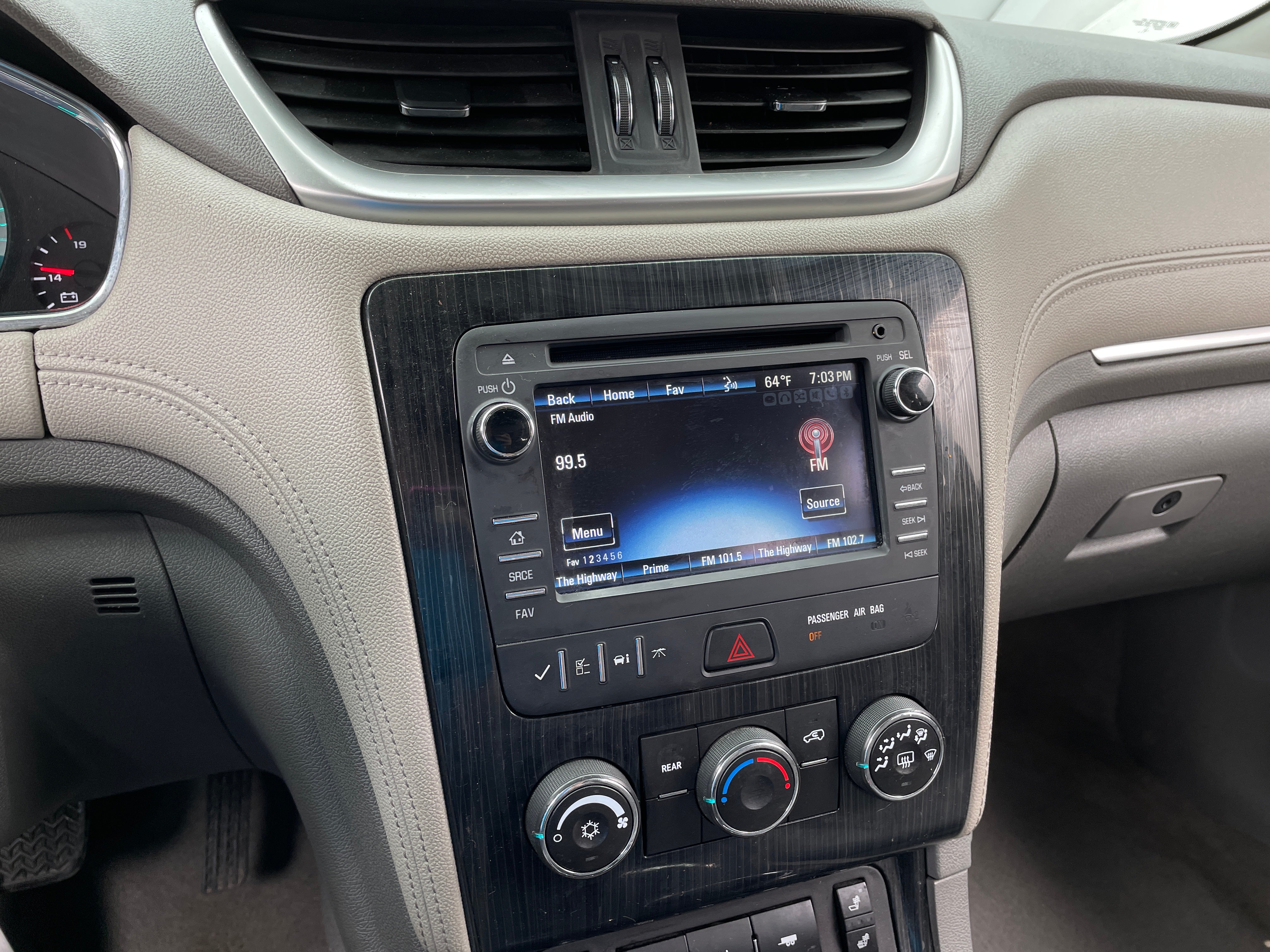 2017 Chevrolet Traverse LT 4