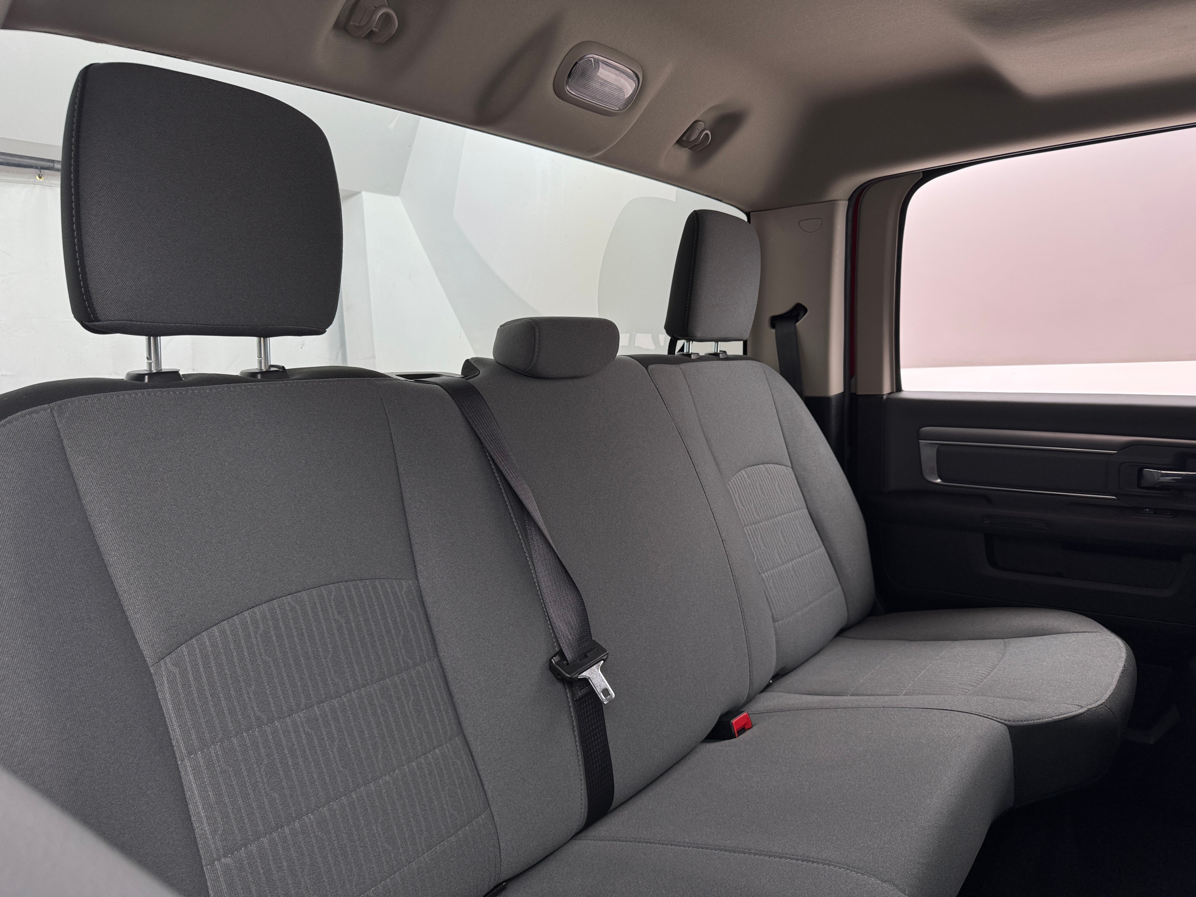 2022 RAM 1500 Classic SLT 6