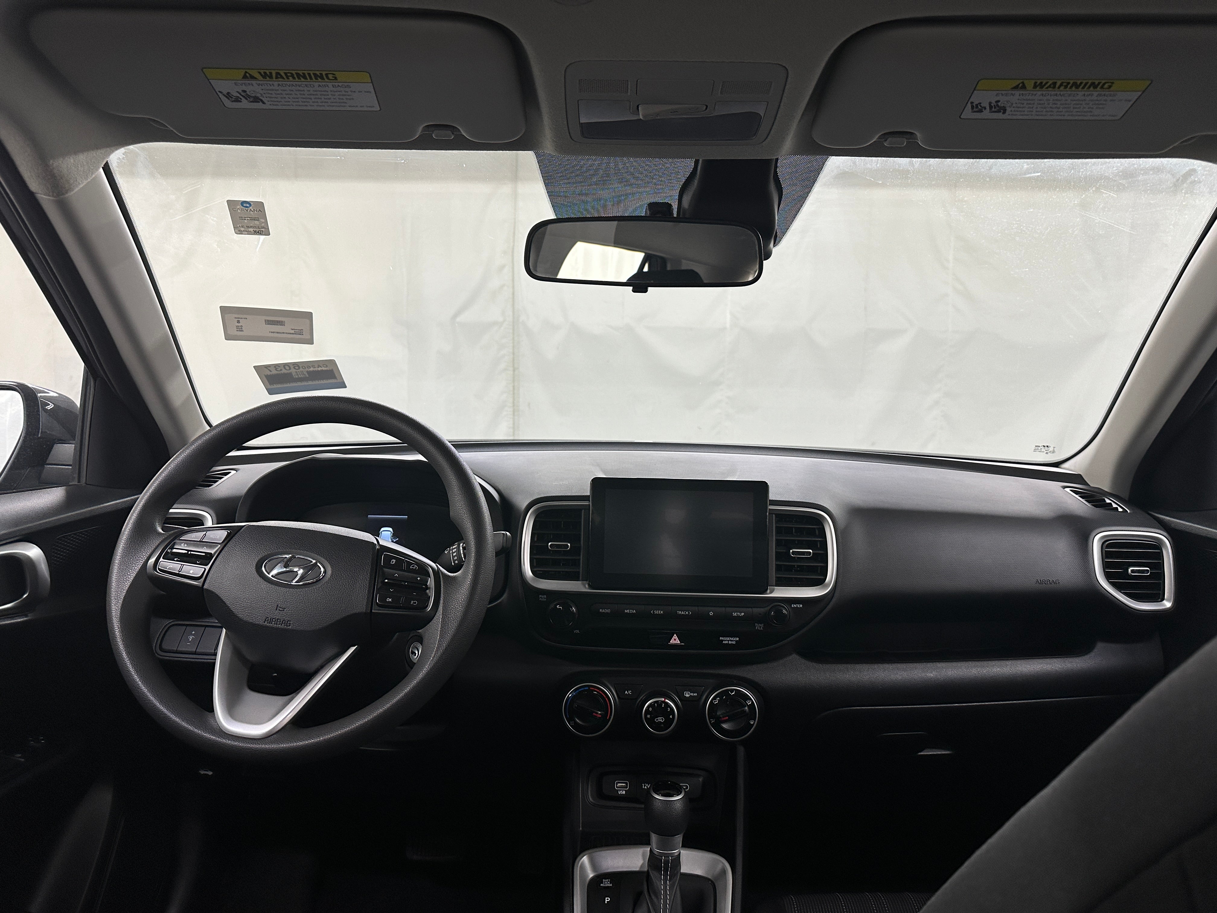 2024 Hyundai Venue SE 3