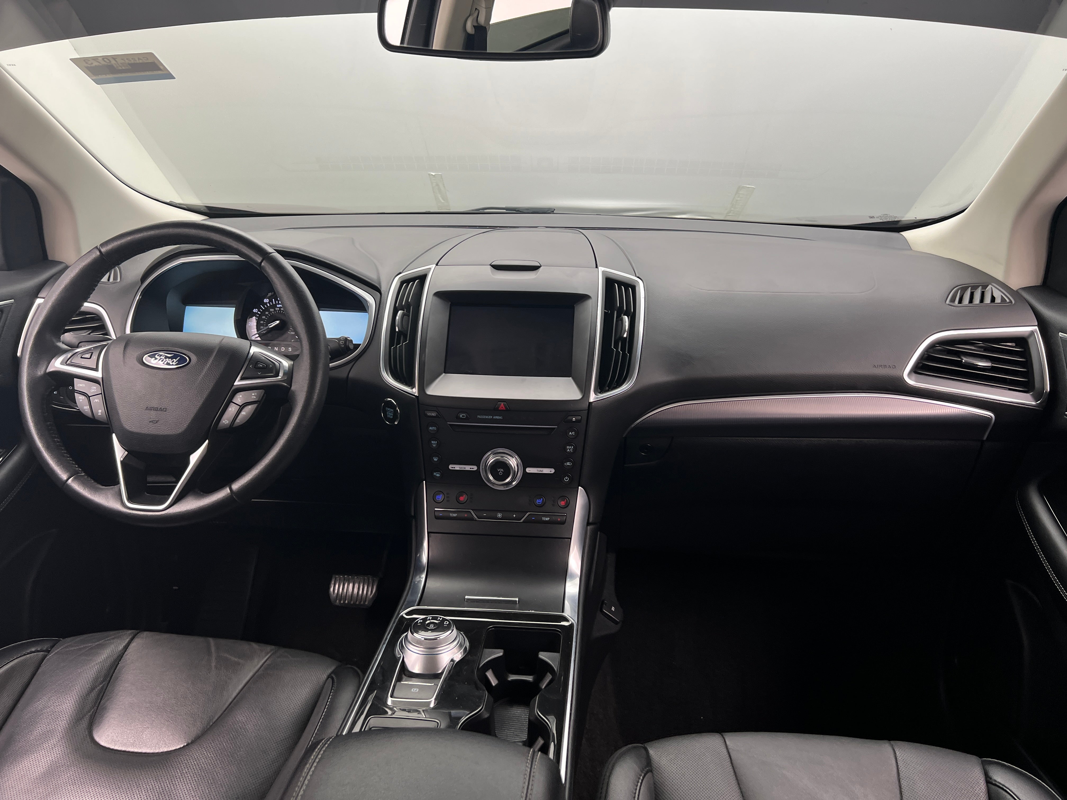 2019 Ford Edge Titanium 2