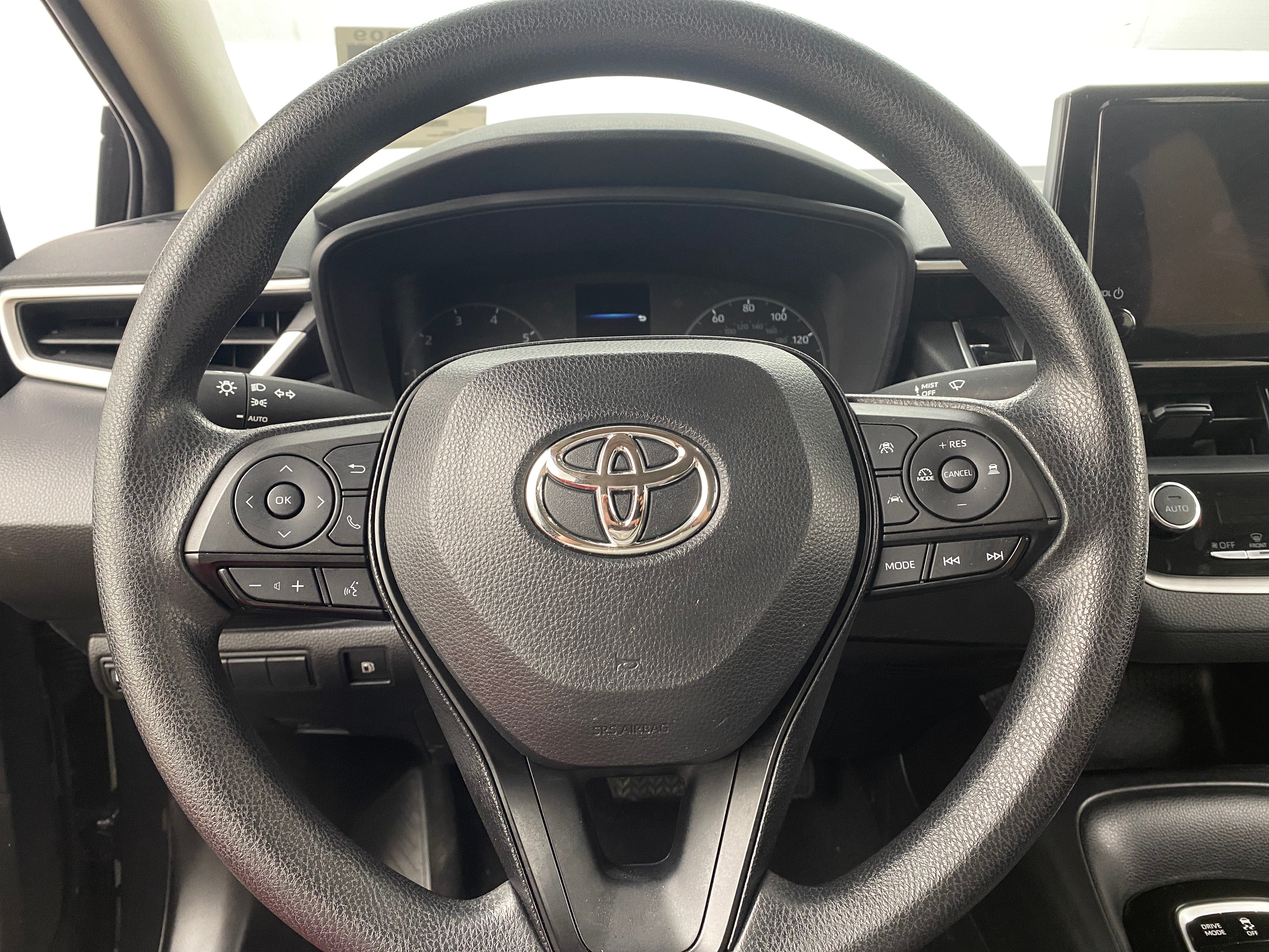 2023 Toyota Corolla LE 5
