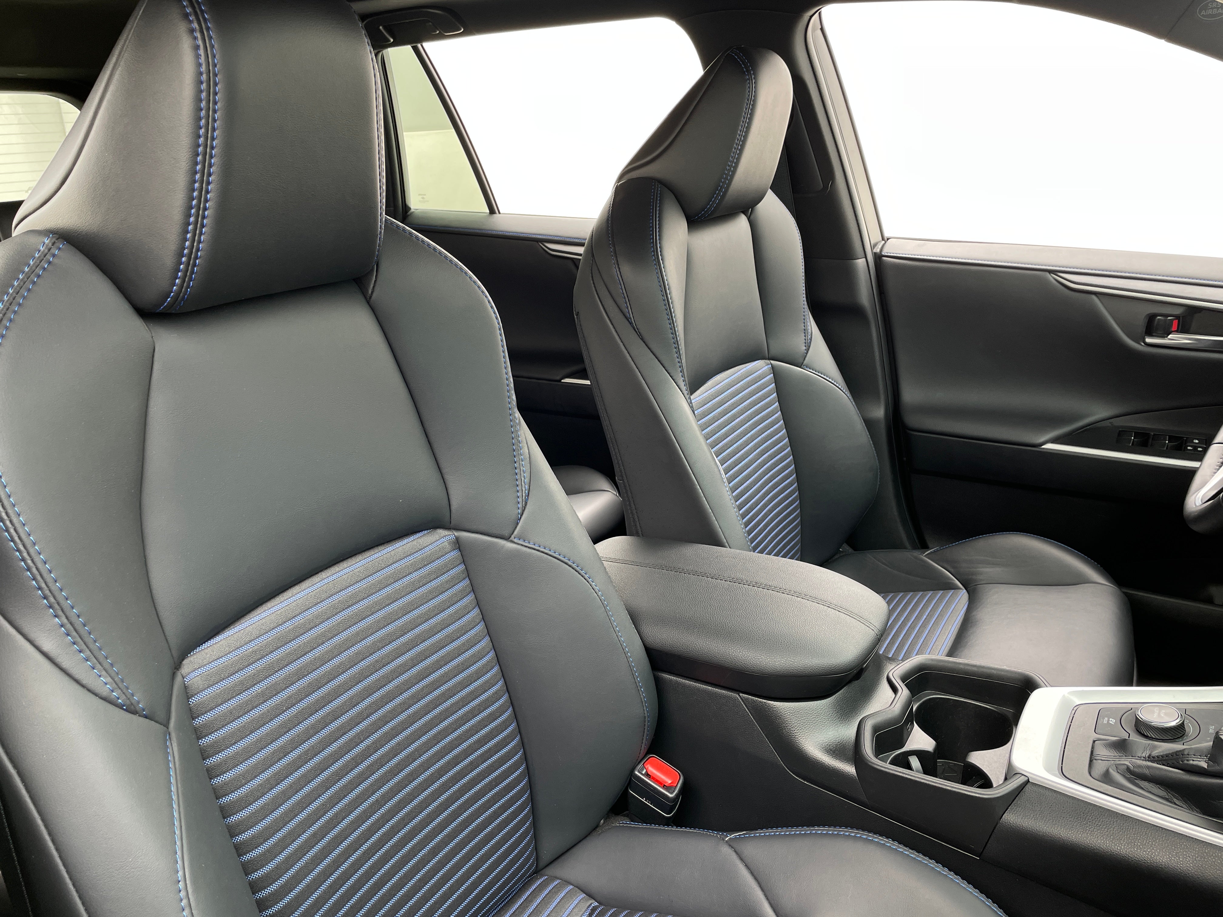 2021 Toyota RAV4 XSE 2