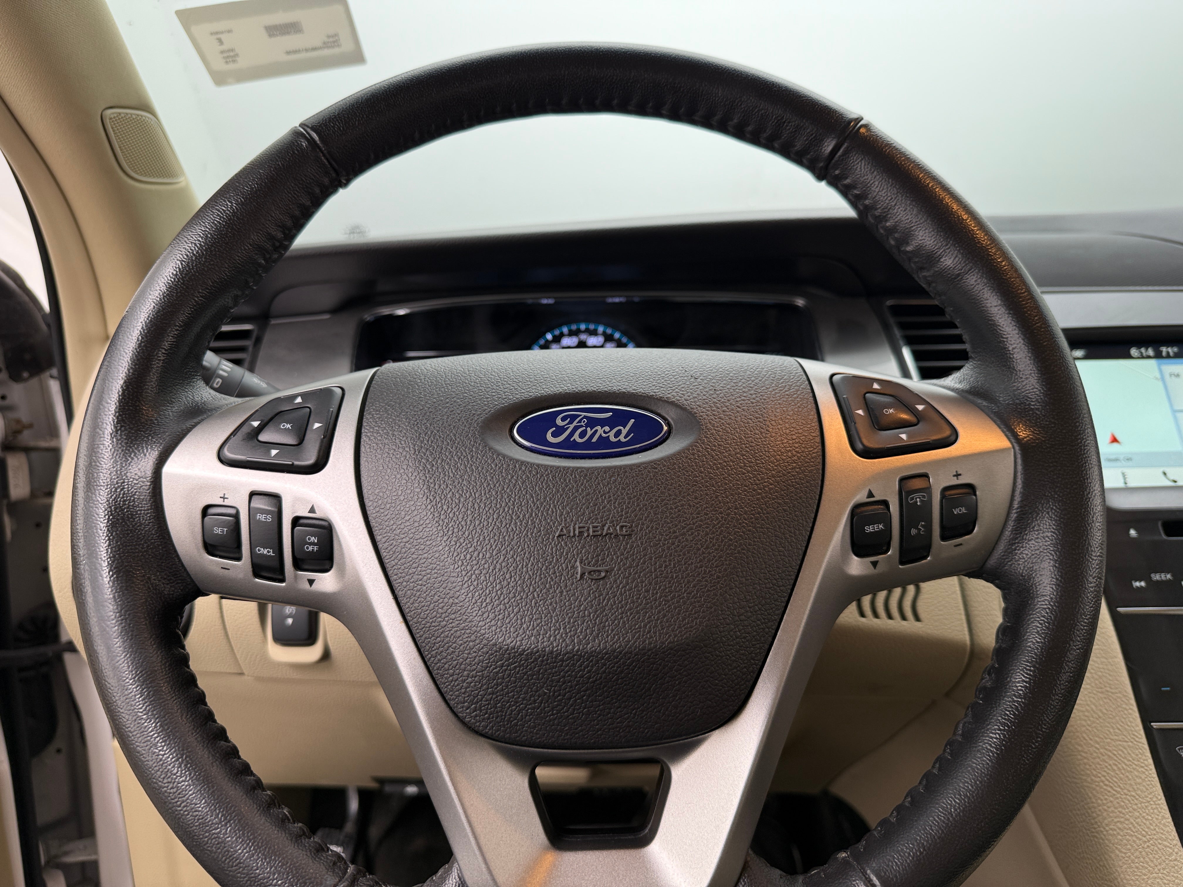 2018 Ford Taurus SEL 4