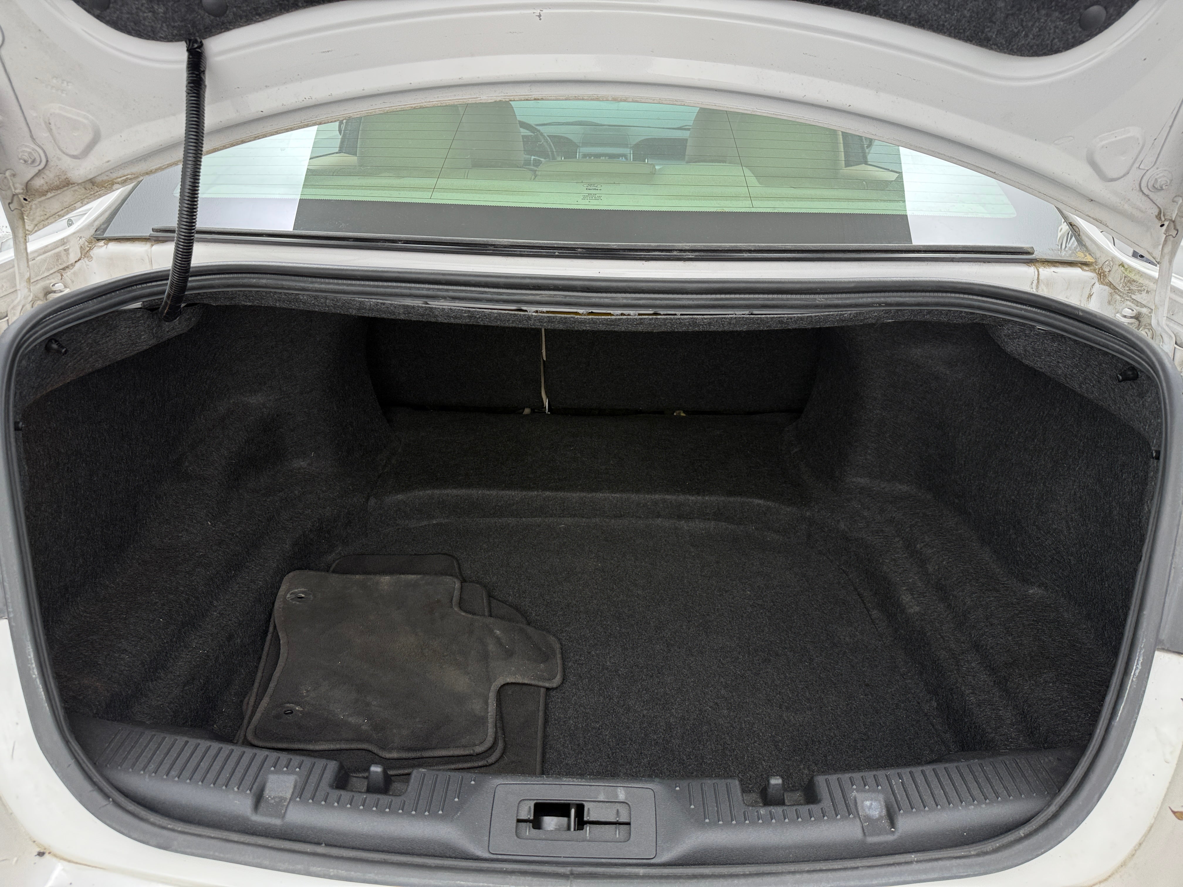 2018 Ford Taurus SEL 6