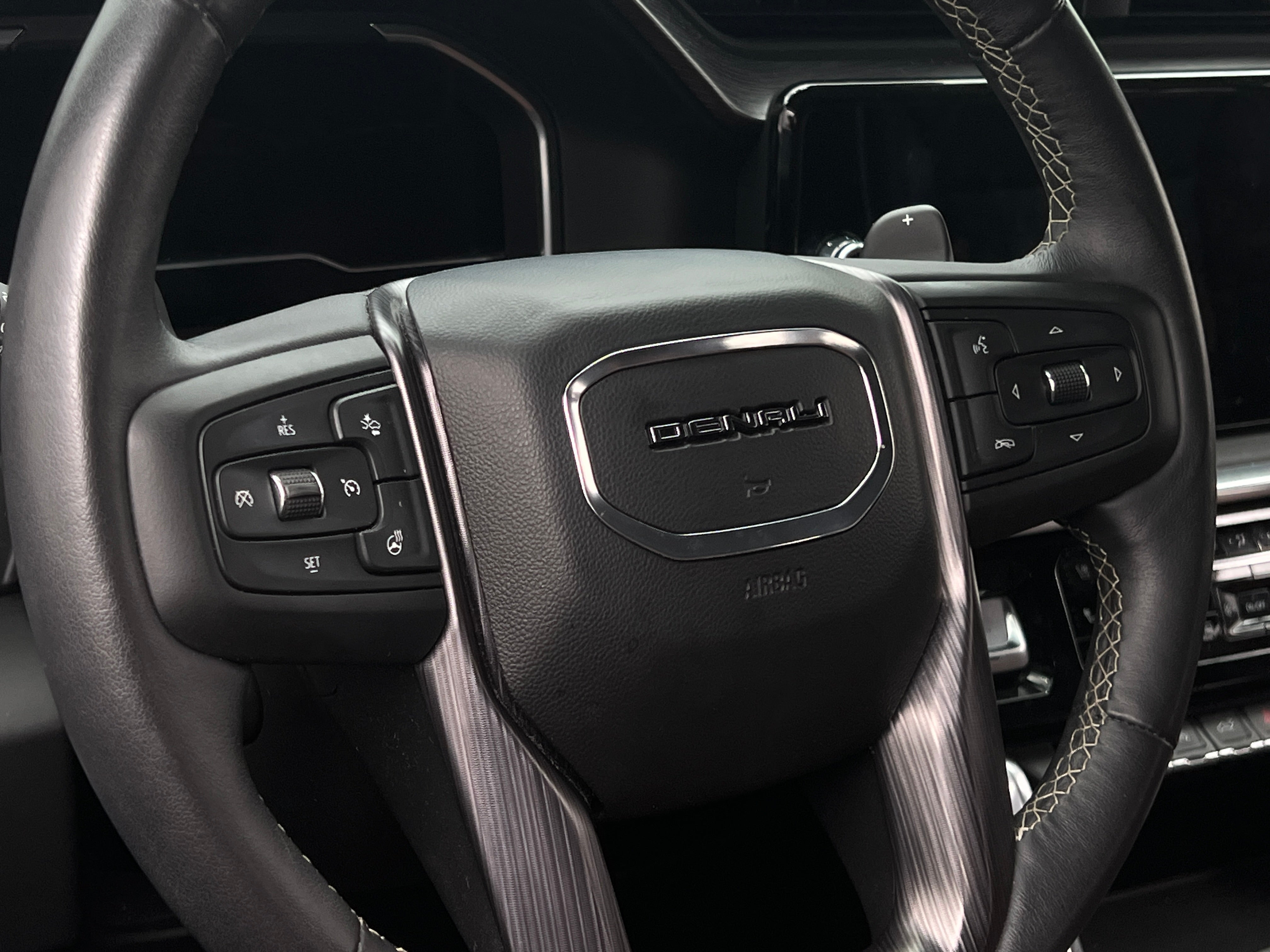 2023 GMC Sierra 1500 Denali Ultimate 4