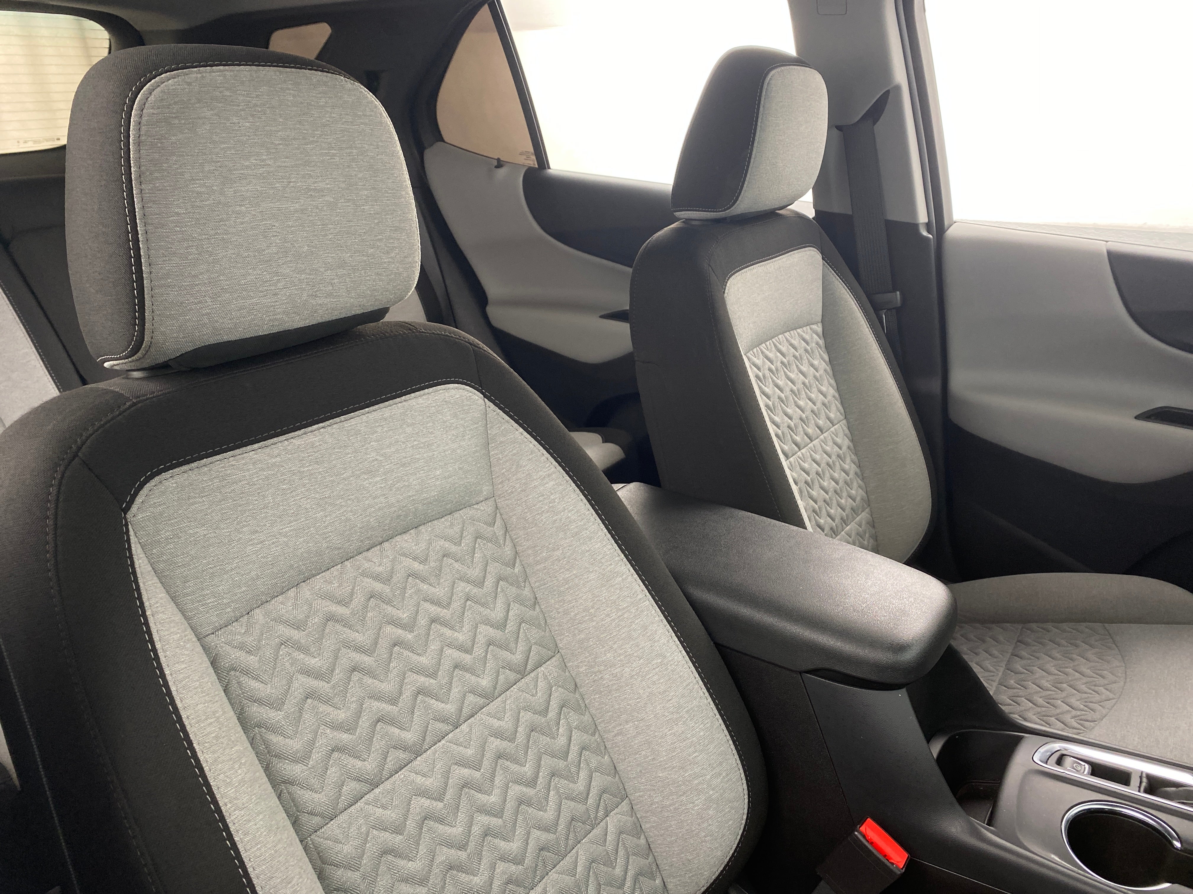 2024 Chevrolet Equinox LS 2