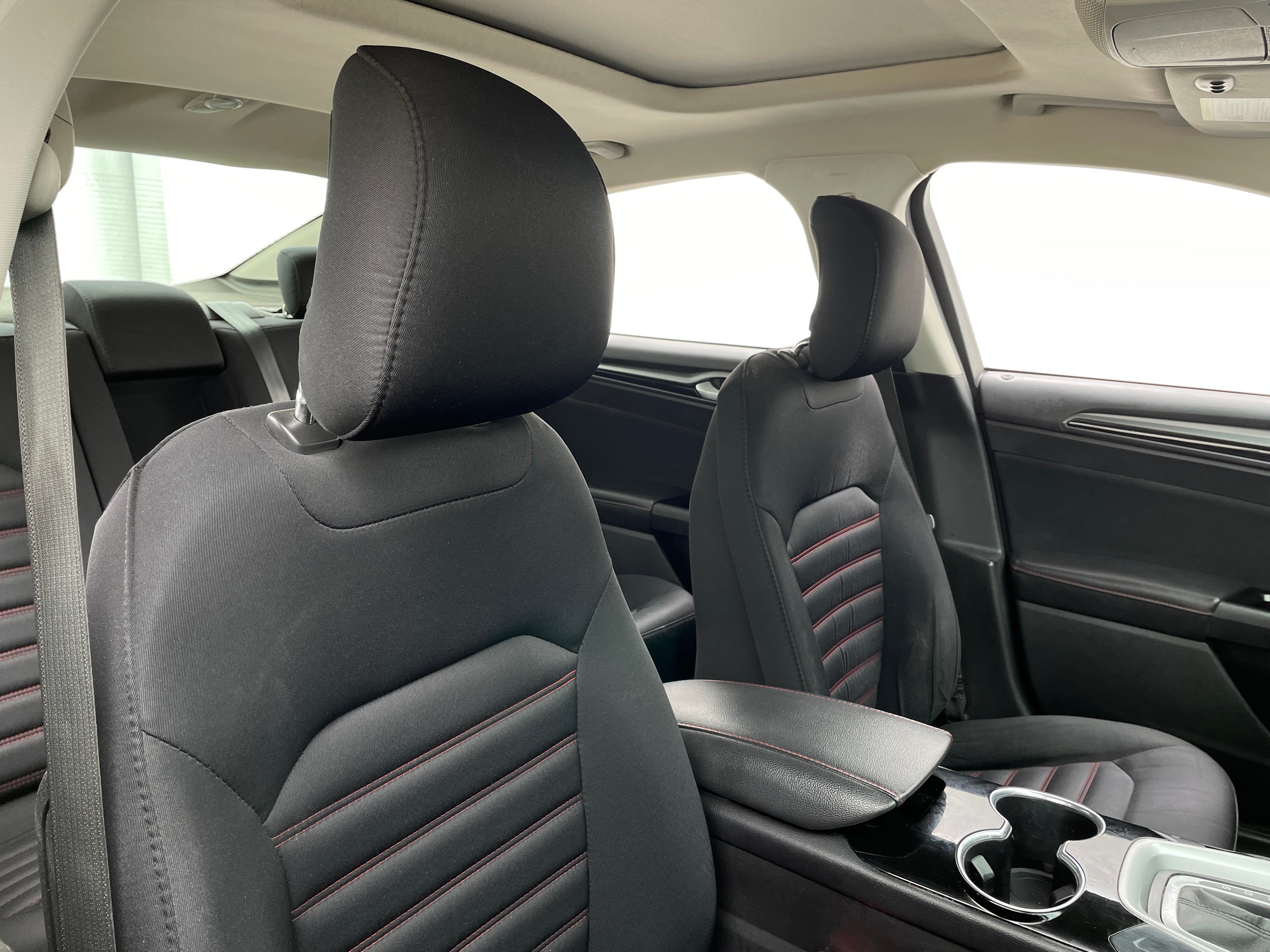 2015 Ford Fusion SE 2