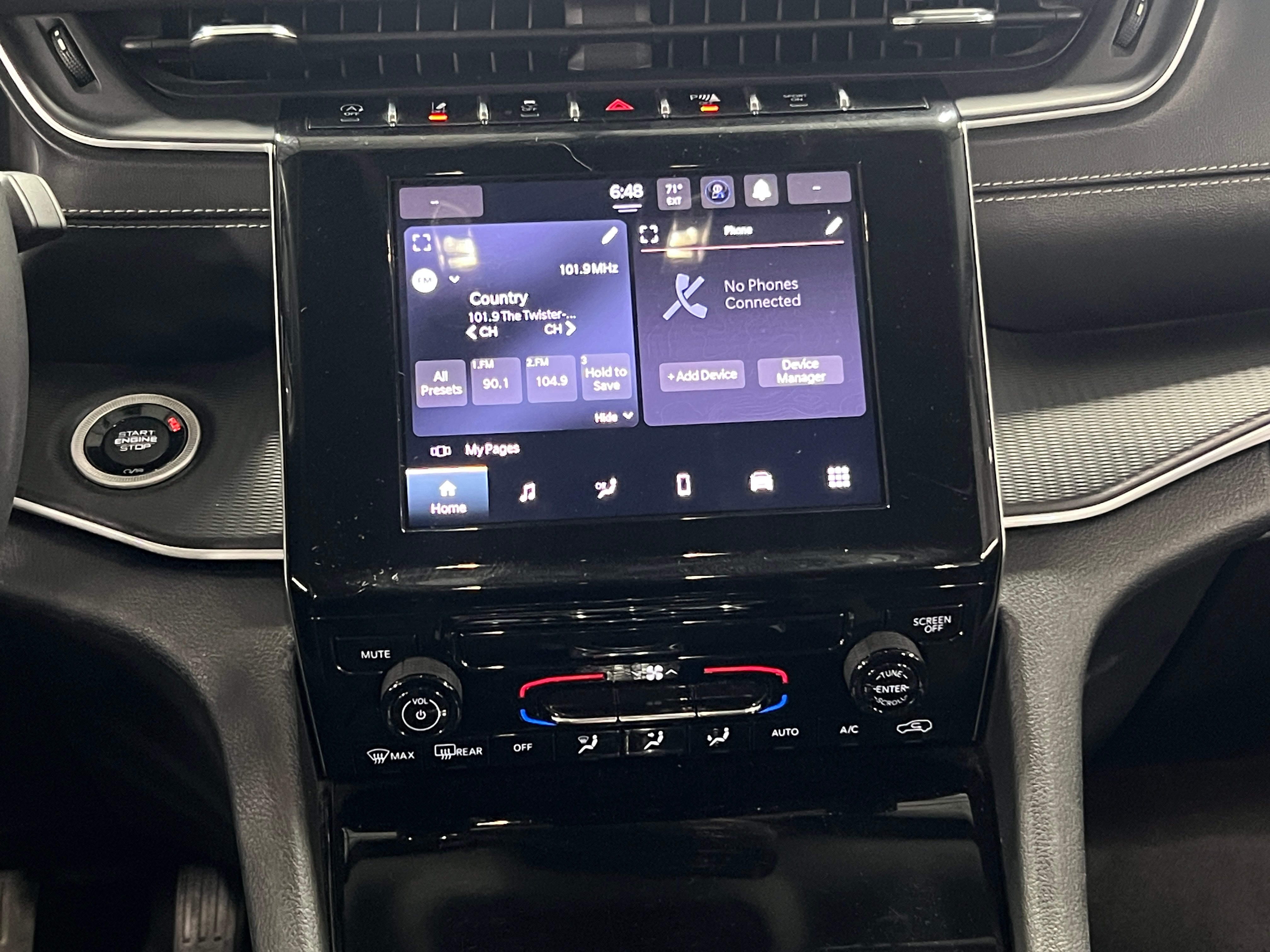 2023 Jeep Grand Cherokee L Laredo 4