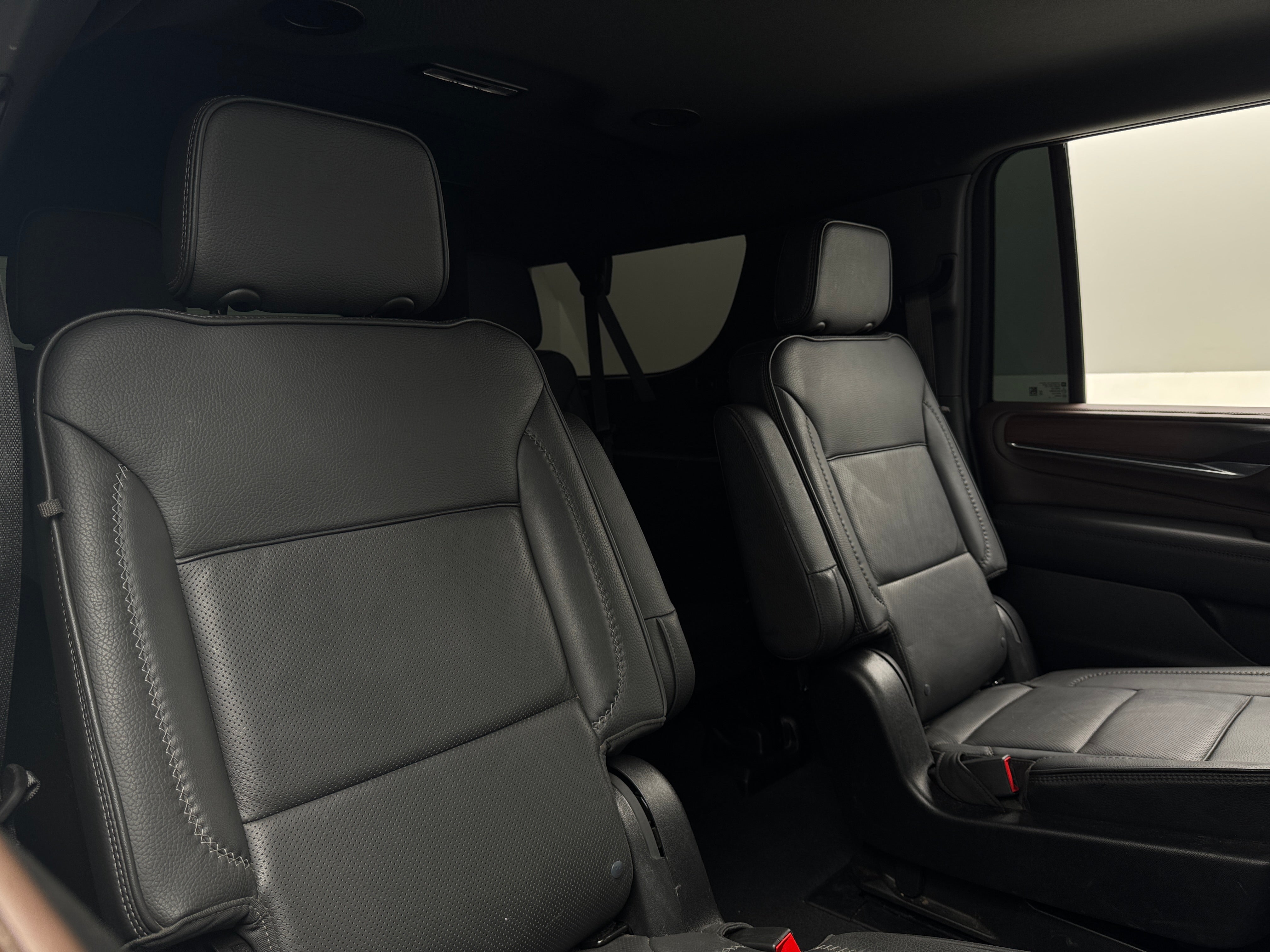 2022 GMC Yukon XL Denali 5
