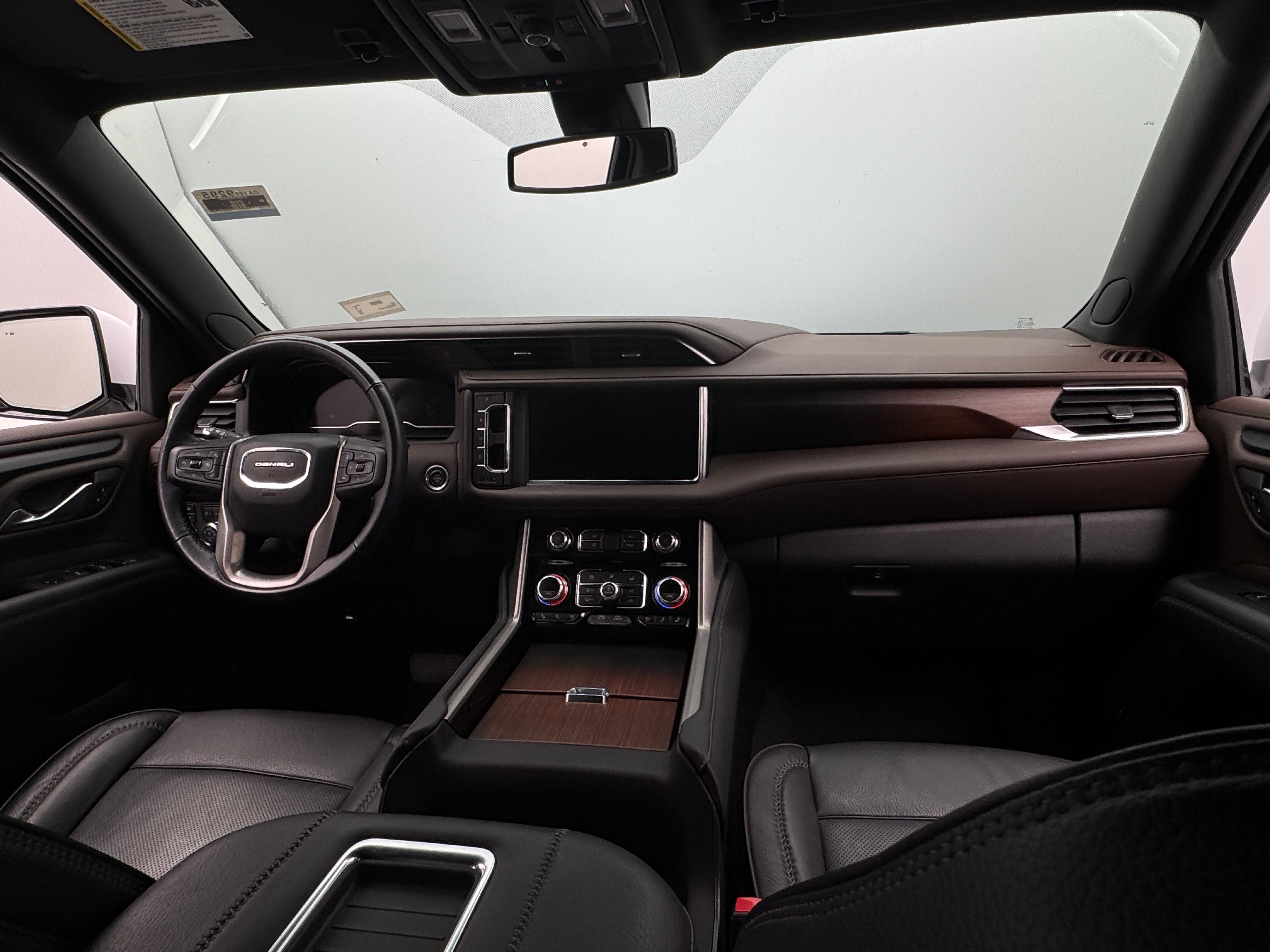 2022 GMC Yukon XL Denali 2