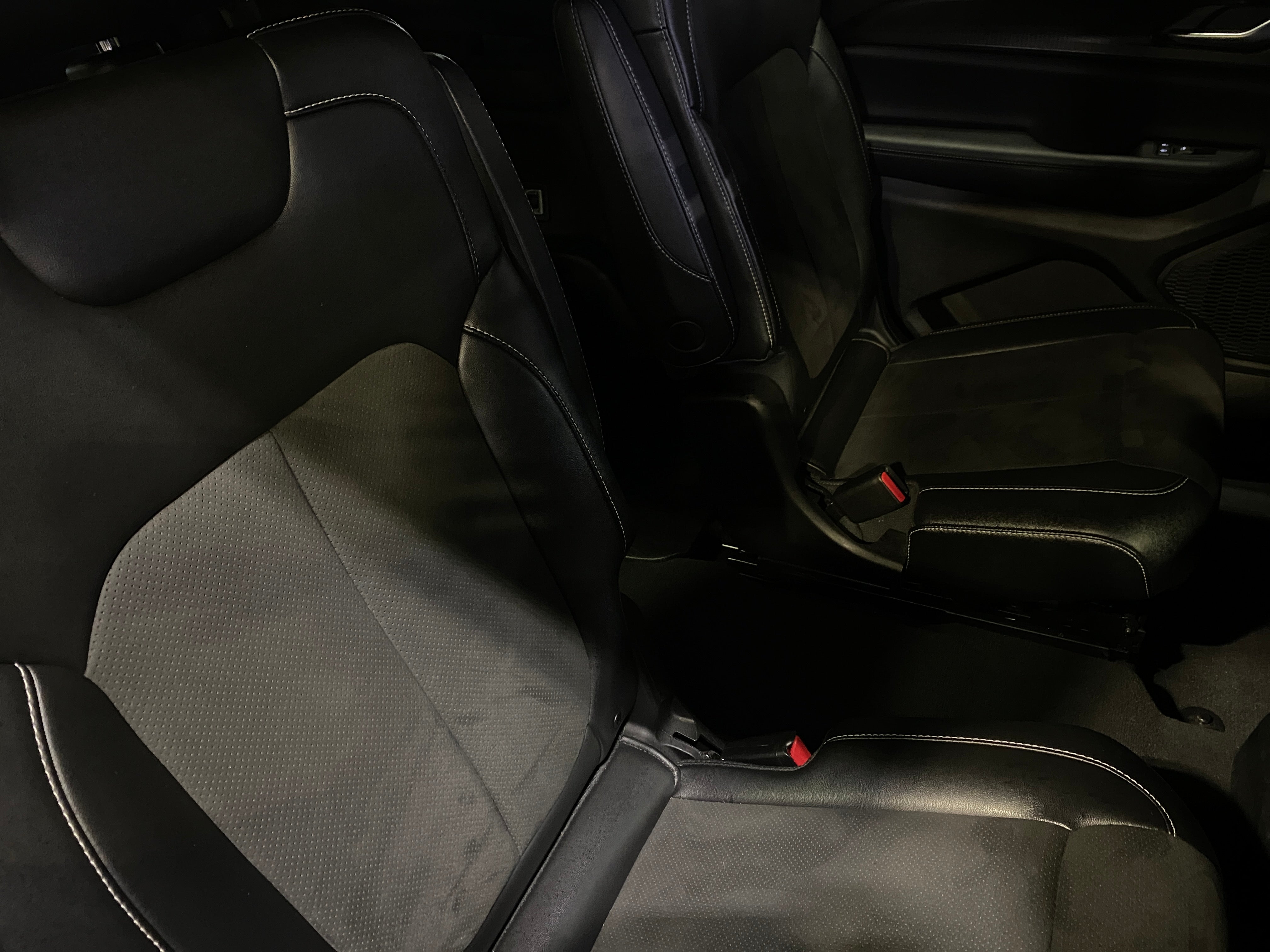 2023 Jeep Grand Cherokee L Altitude 5