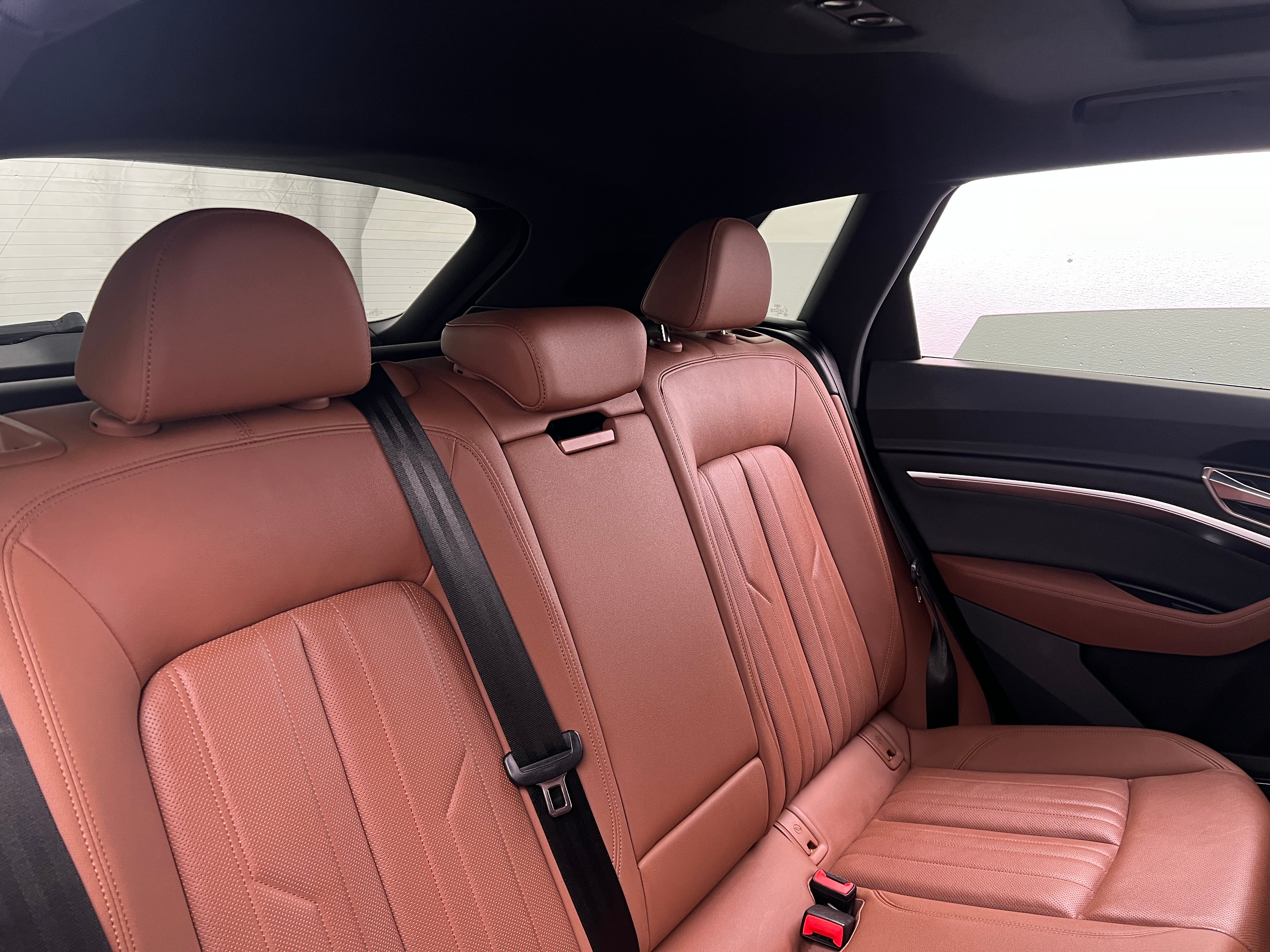 2022 Audi e-tron Premium Plus 5