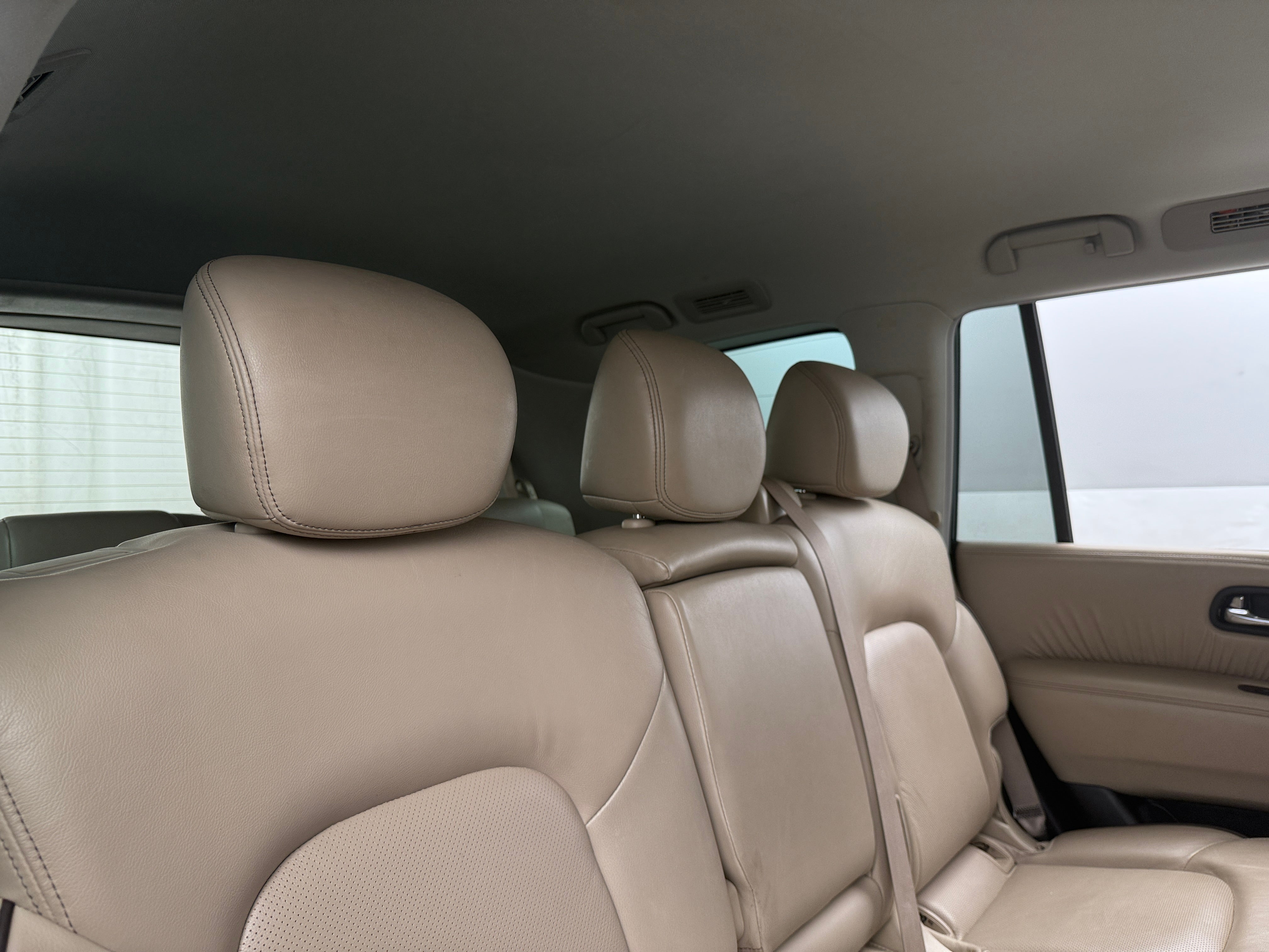 2023 Nissan Armada SL 5