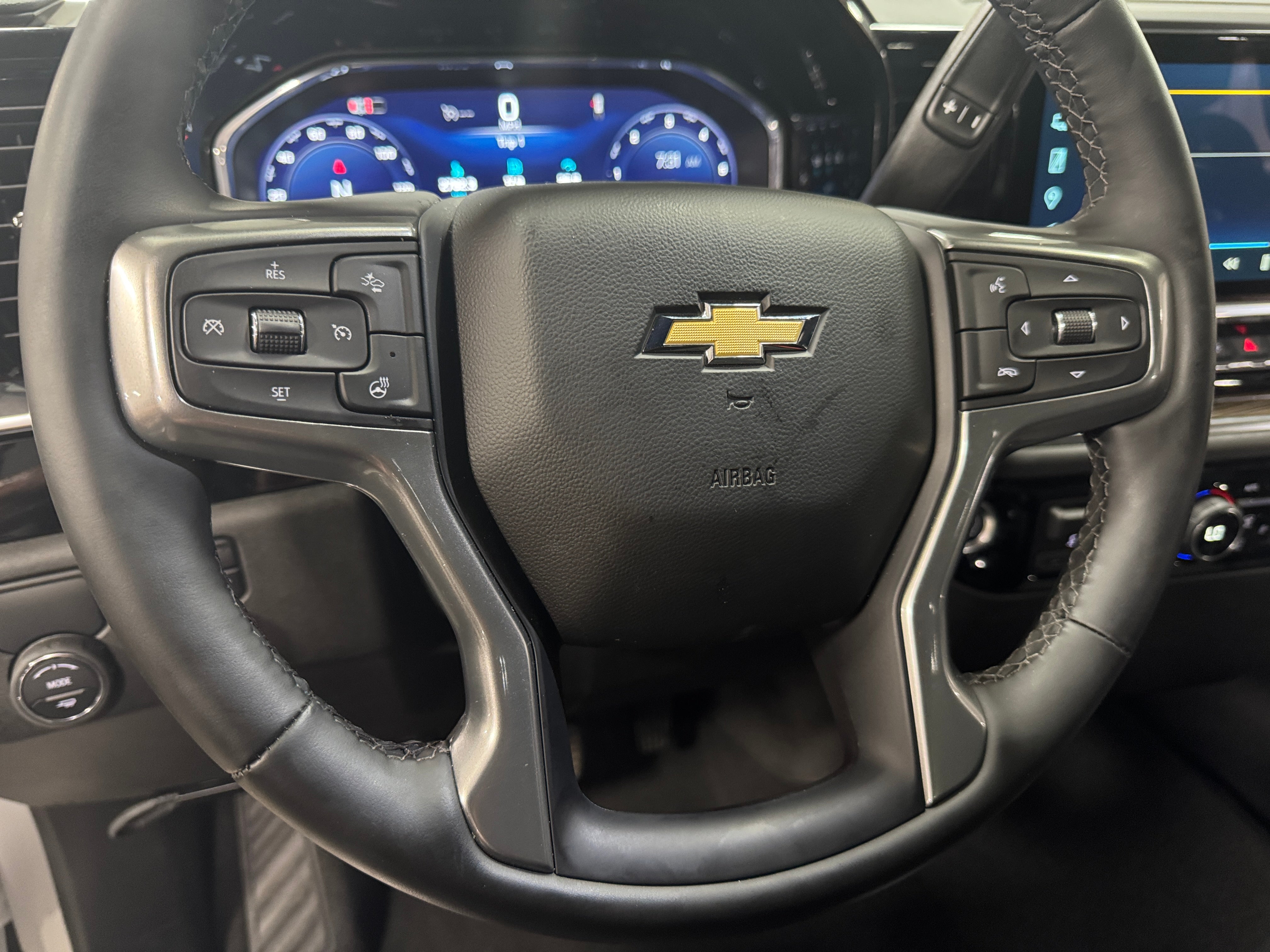 2025 Chevrolet Silverado 1500 LT 5