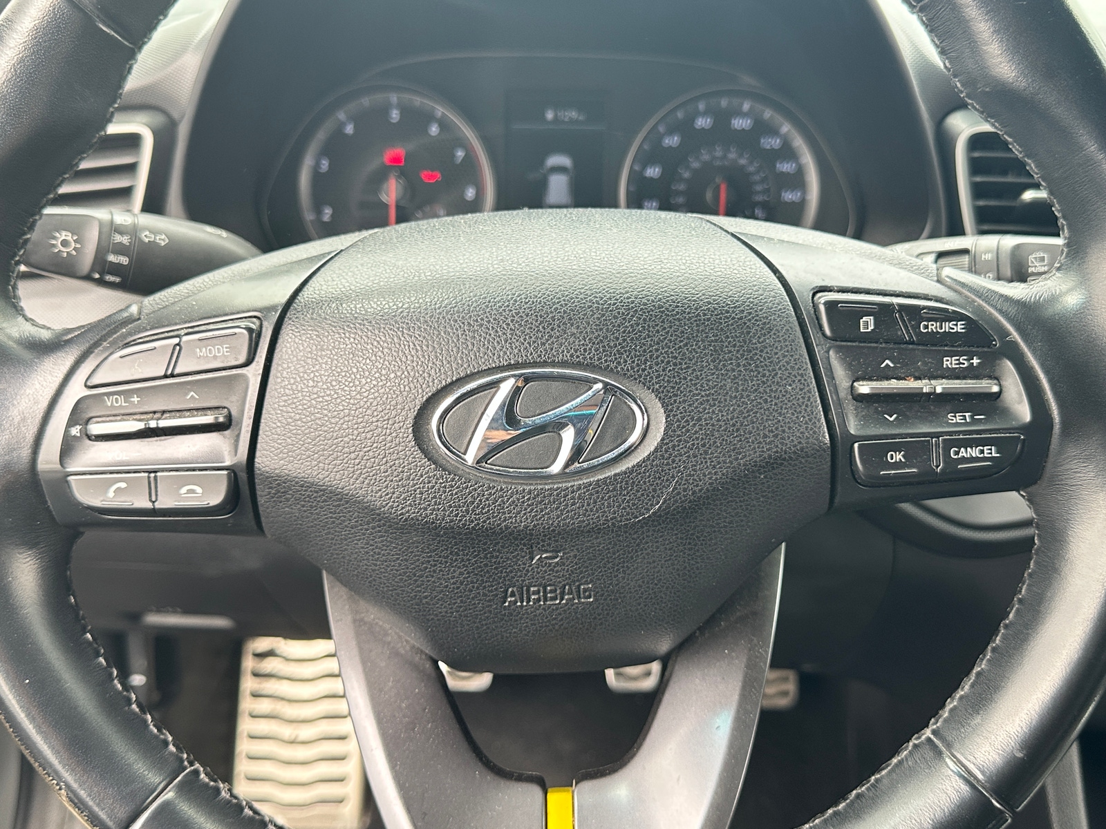Thumbnail: 2020 Hyundai Veloster - 4