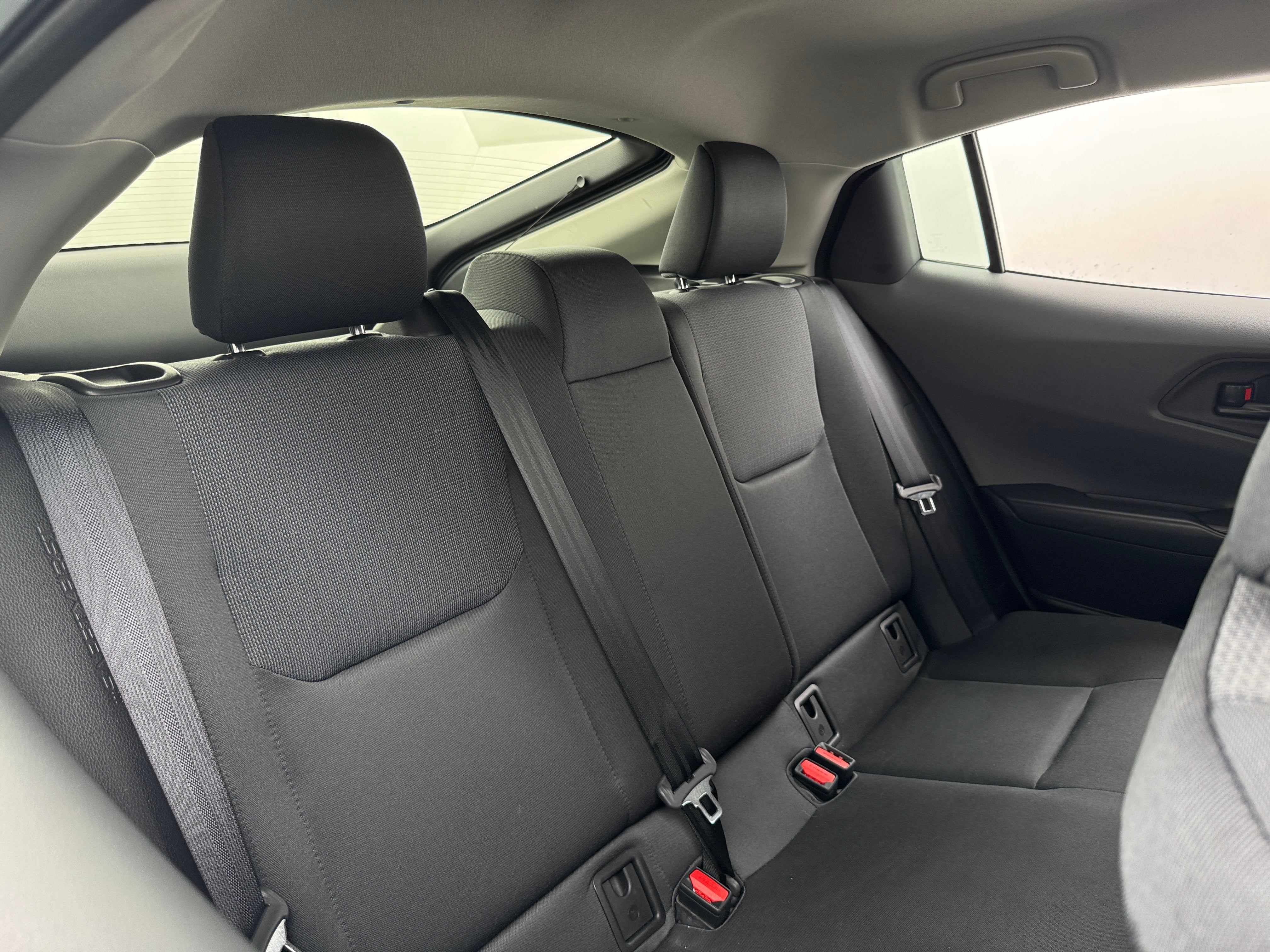 2024 Toyota Prius LE 6