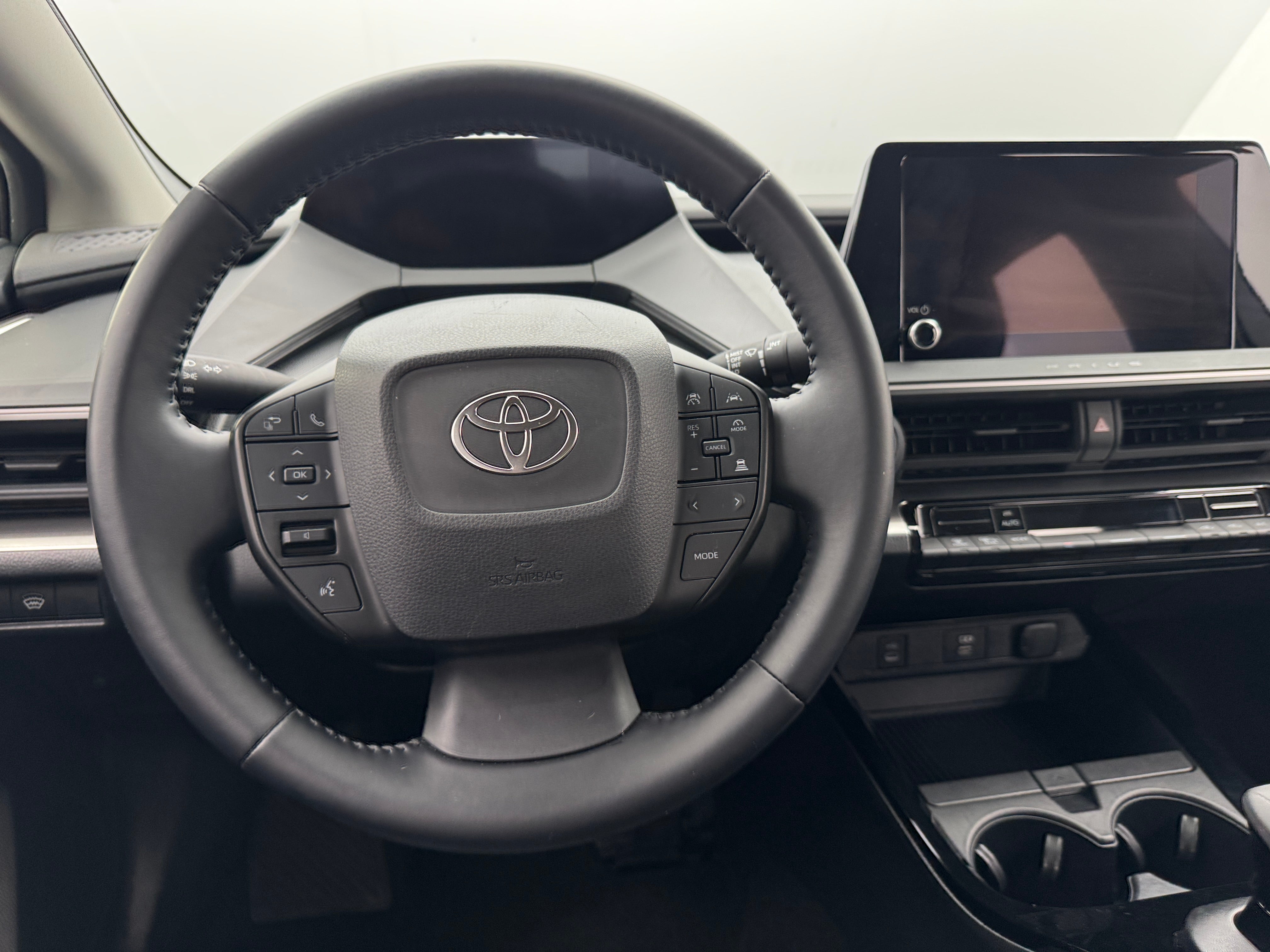 2024 Toyota Prius LE 5