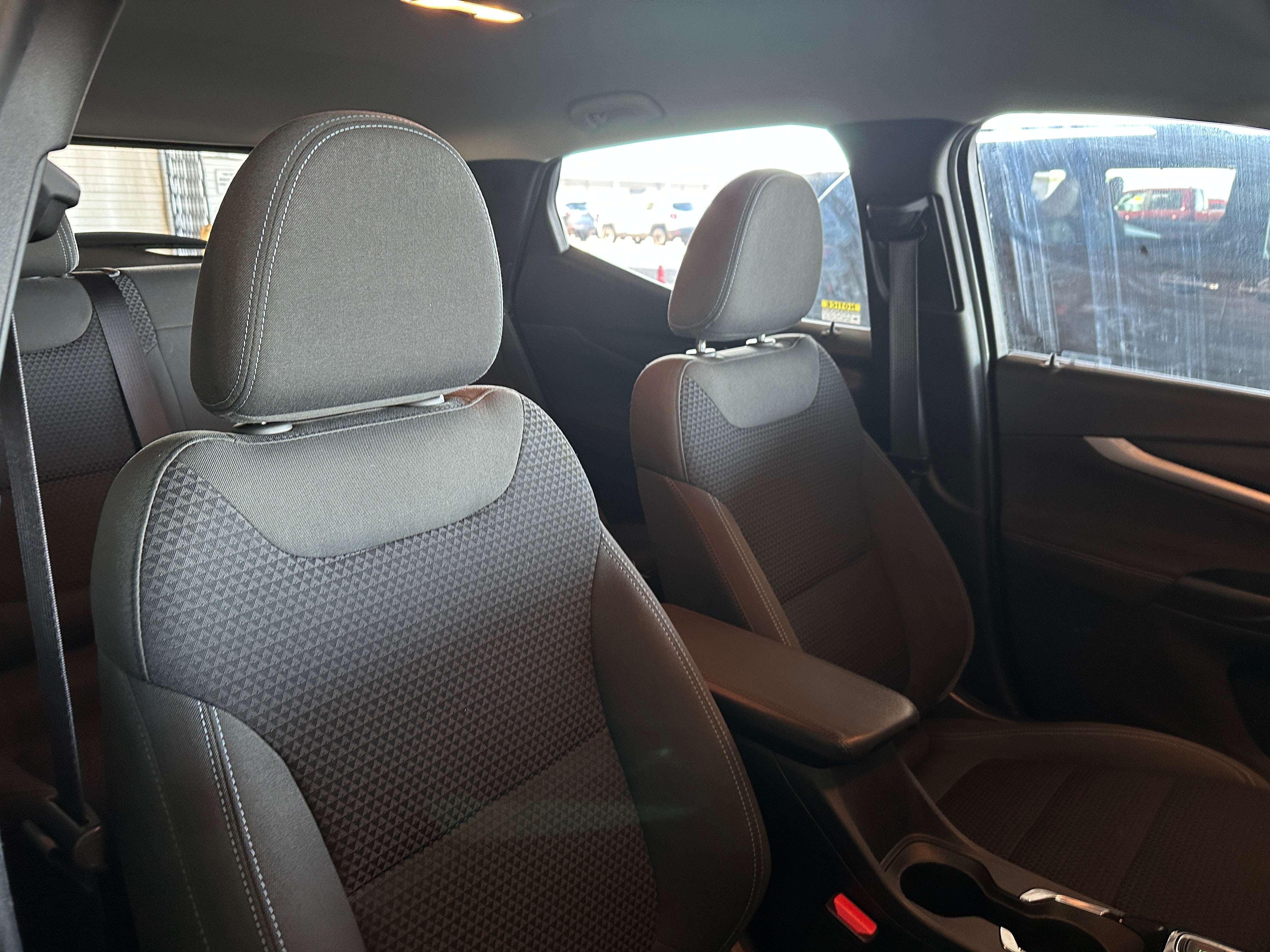 2023 Chevrolet Bolt EUV LT 2