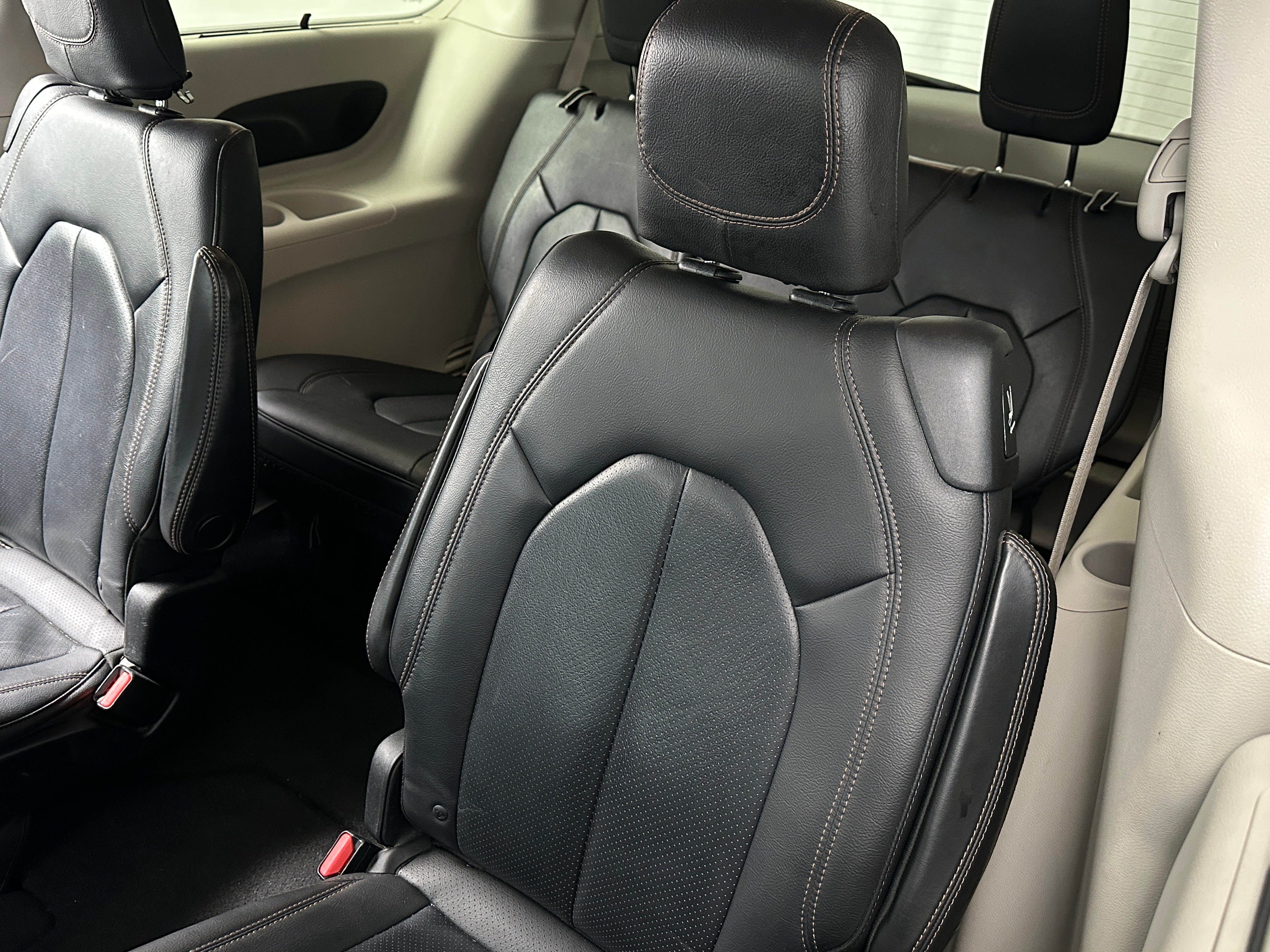 2018 Chrysler Pacifica  5