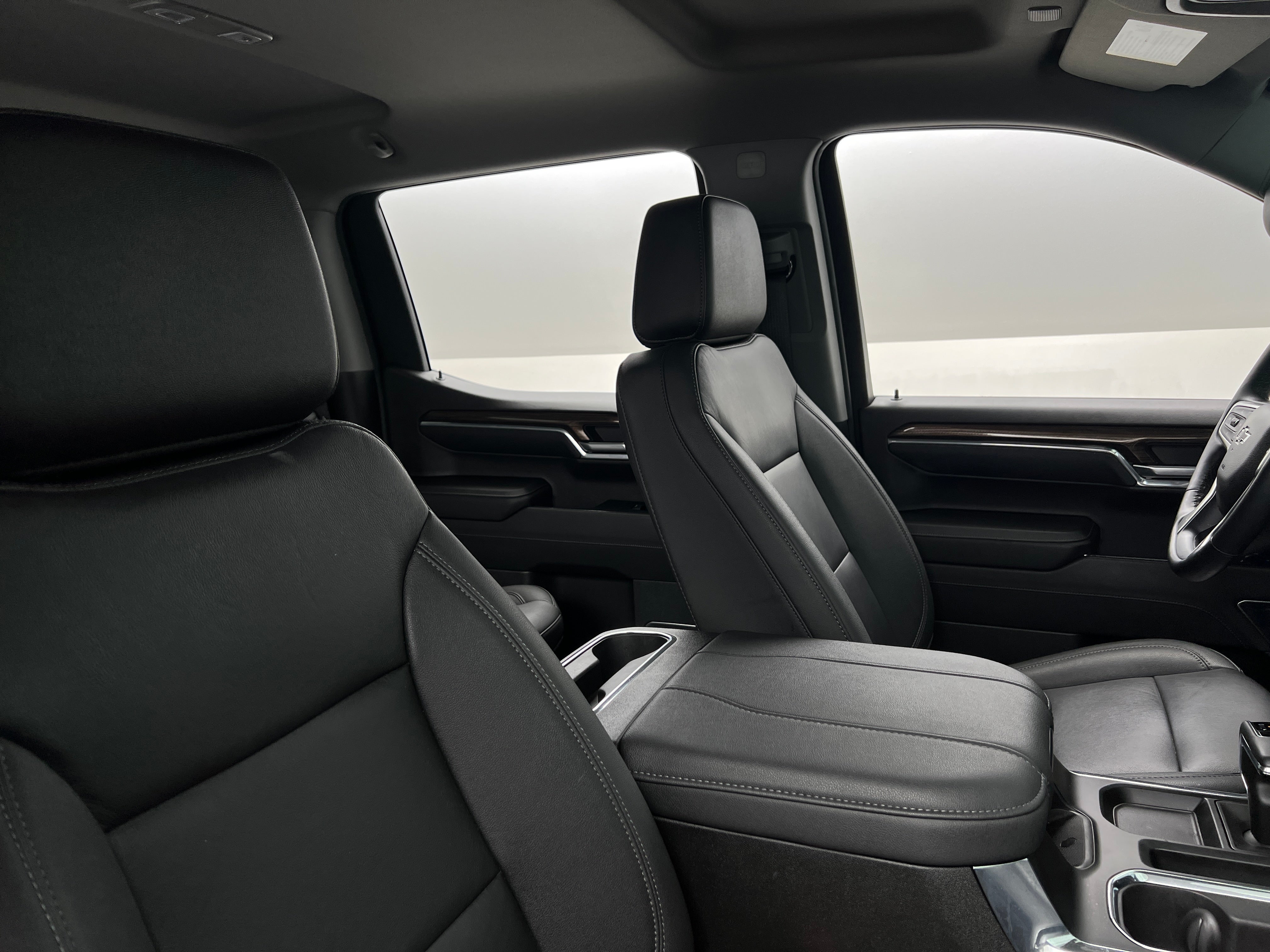 2024 Chevrolet Silverado 1500 RST 2