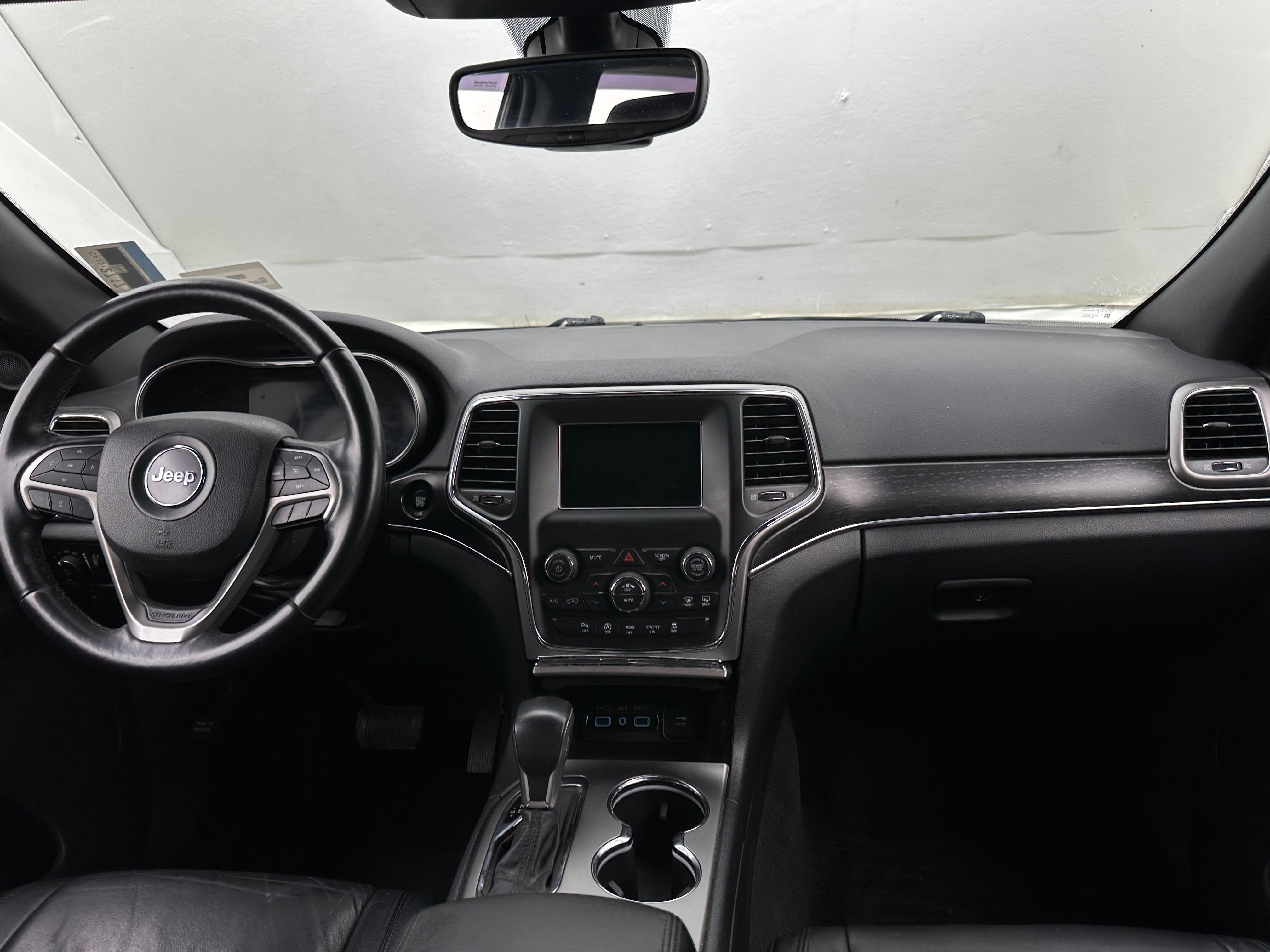 2018 Jeep Grand Cherokee Limited Edition 2