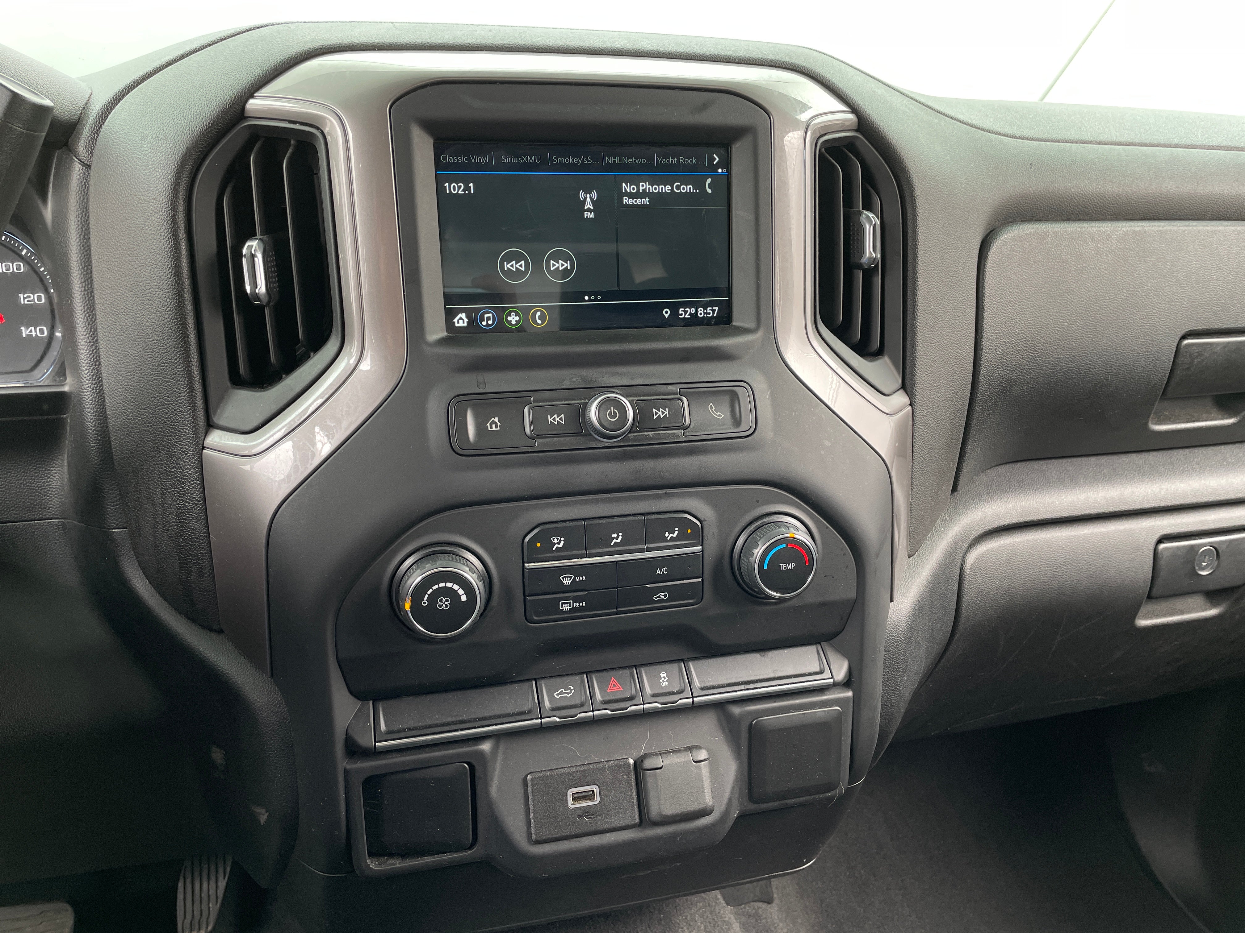 2019 Chevrolet Silverado 1500 Custom 4