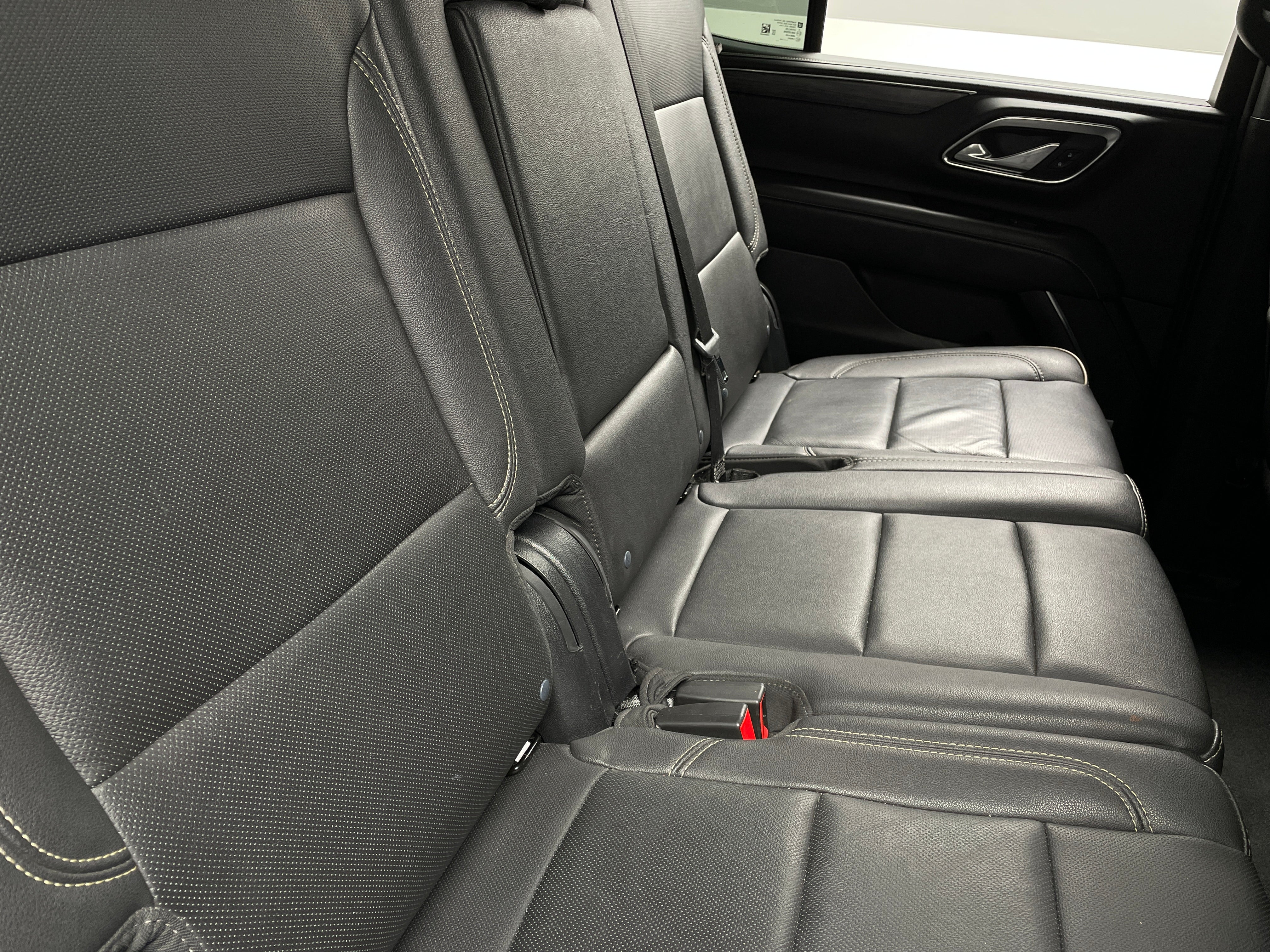 2023 GMC Yukon SLT 5
