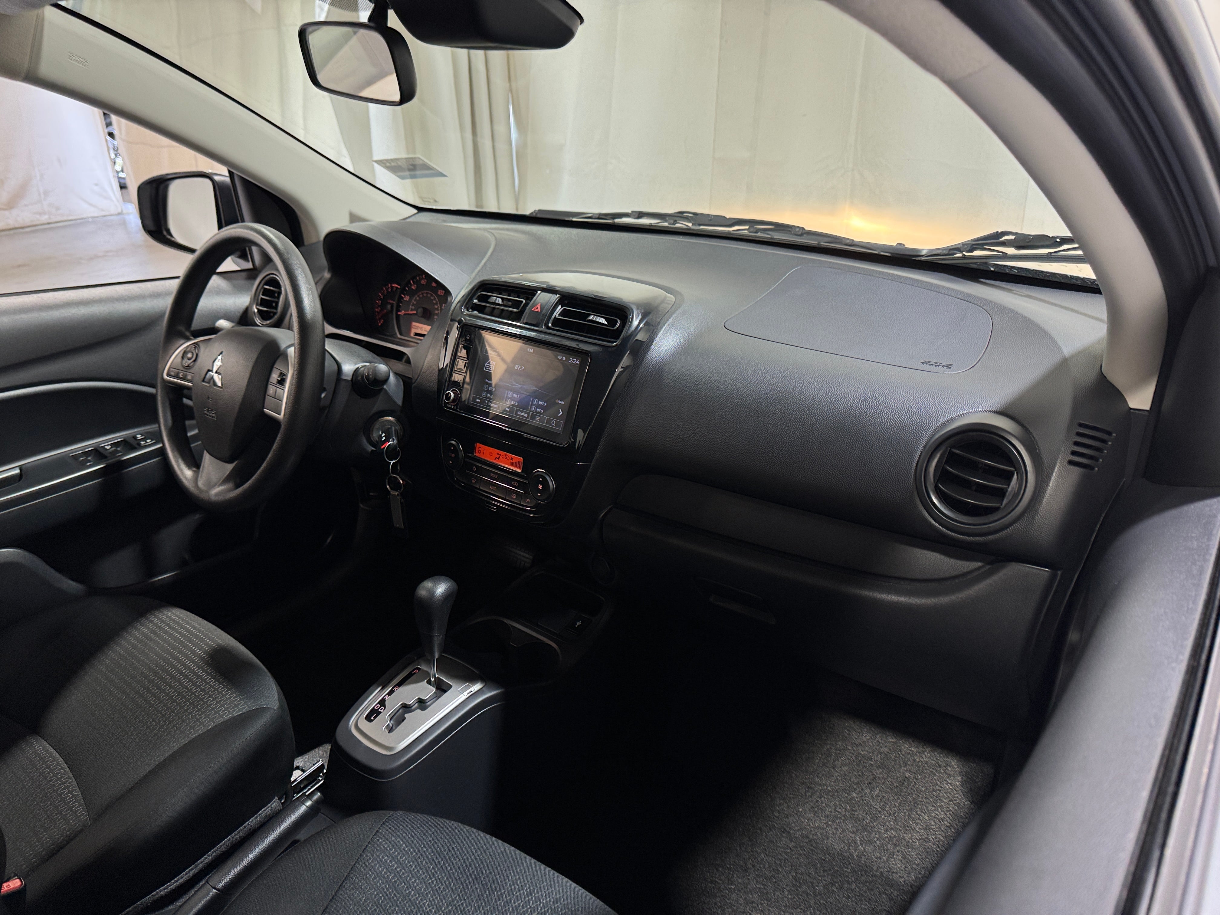 2024 Mitsubishi Mirage G4 ES 3