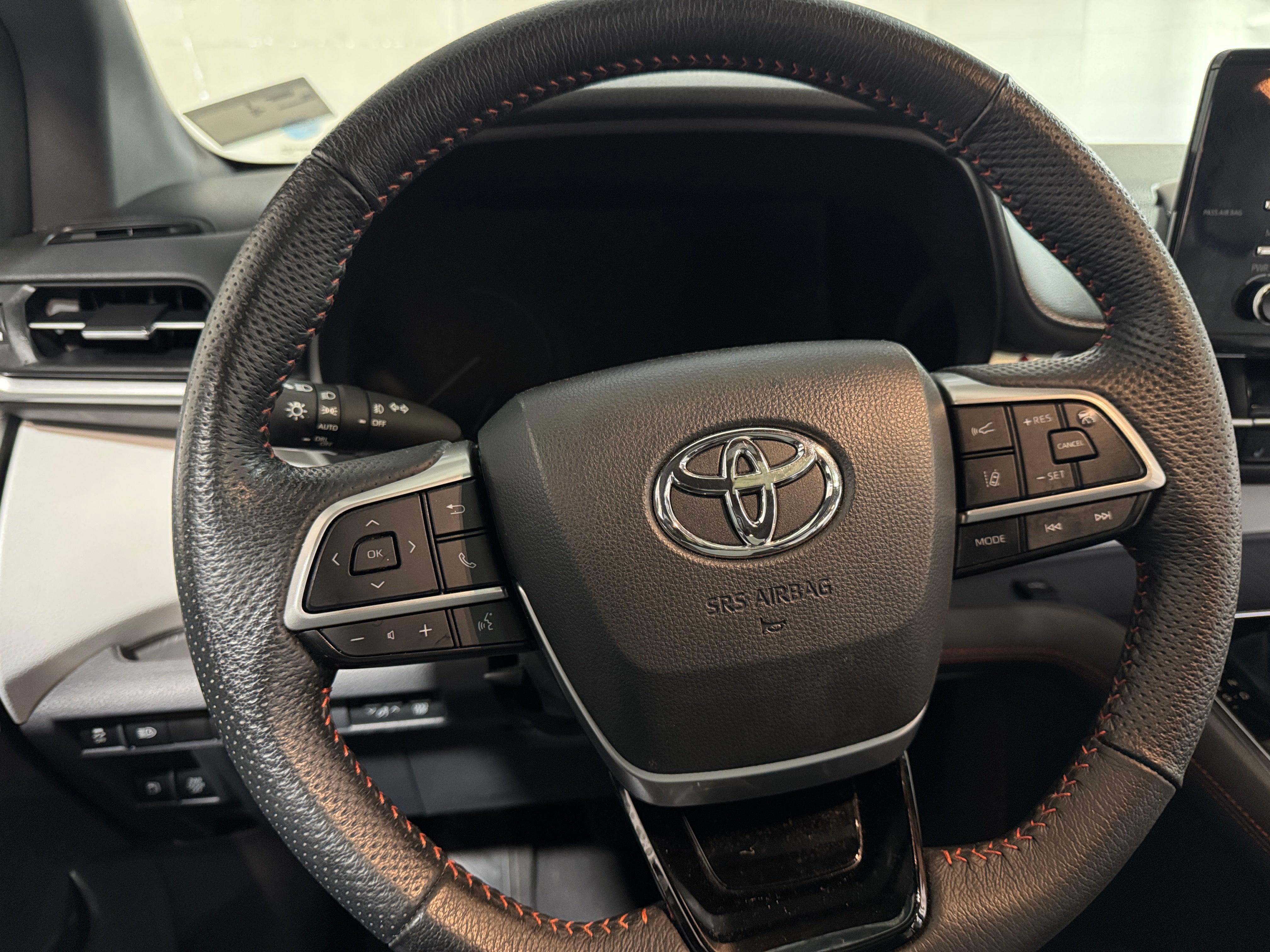 2022 Toyota Sienna XSE 4