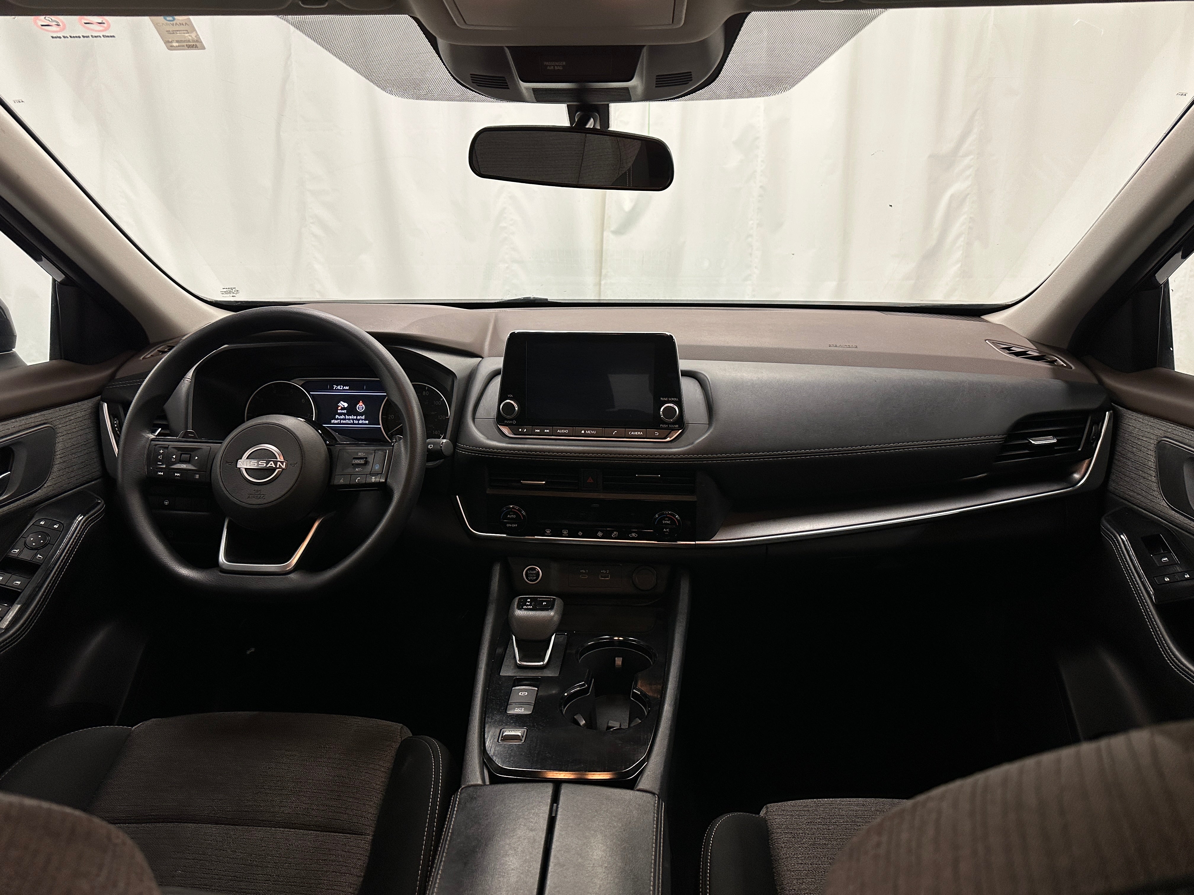 2023 Nissan Rogue SV 3