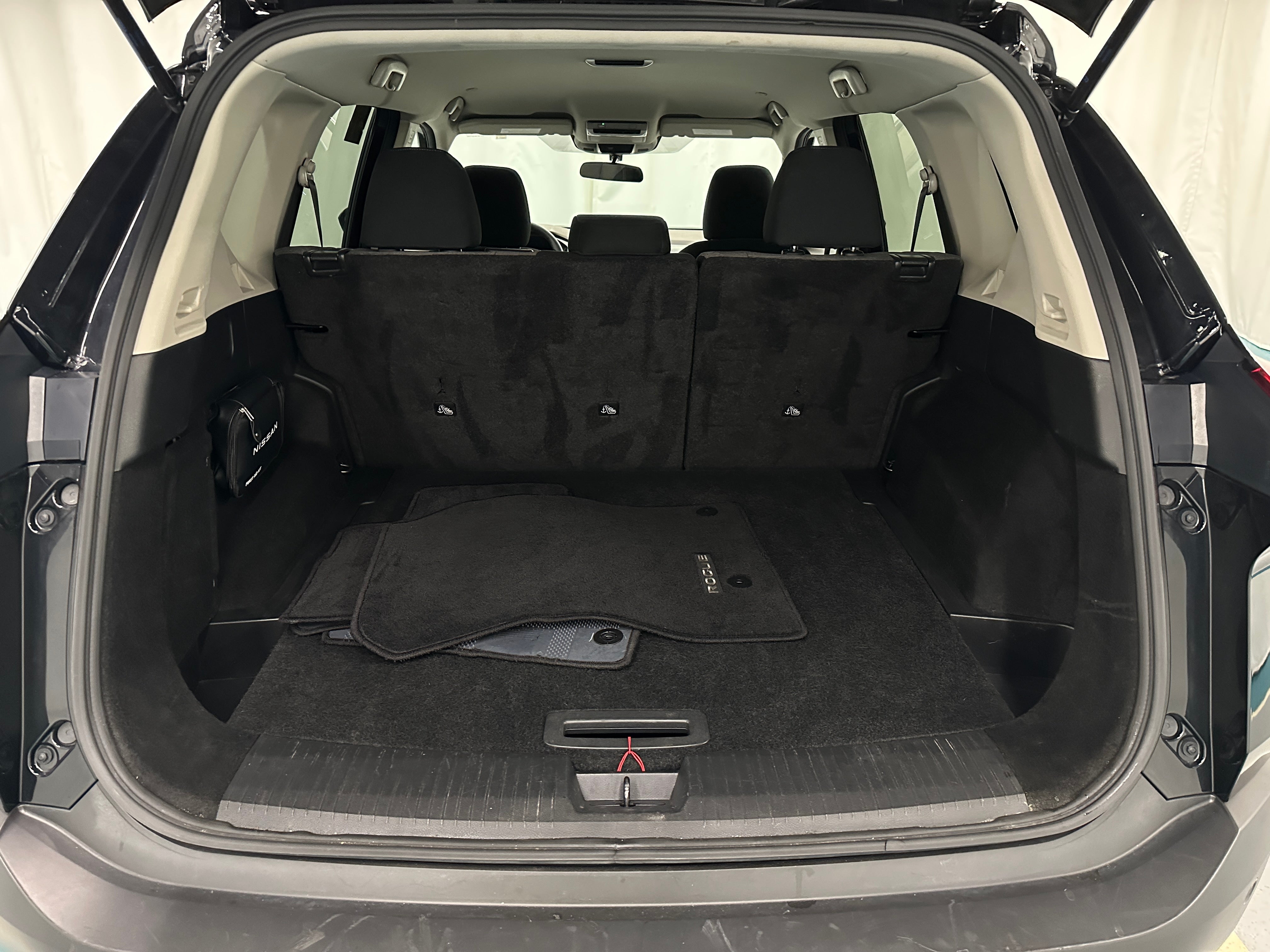 2023 Nissan Rogue SV 7