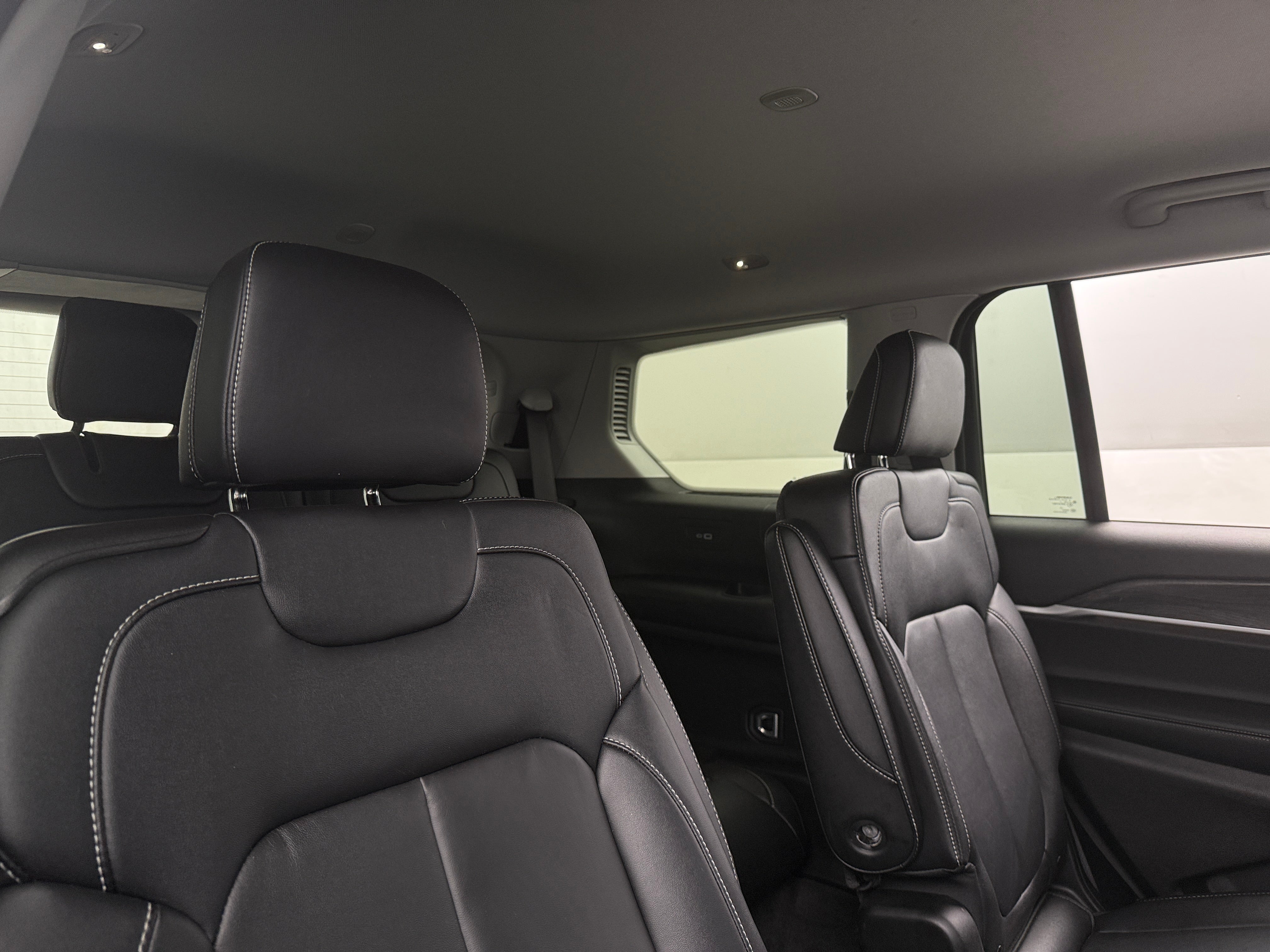 2022 Jeep Grand Cherokee L Limited Edition 5