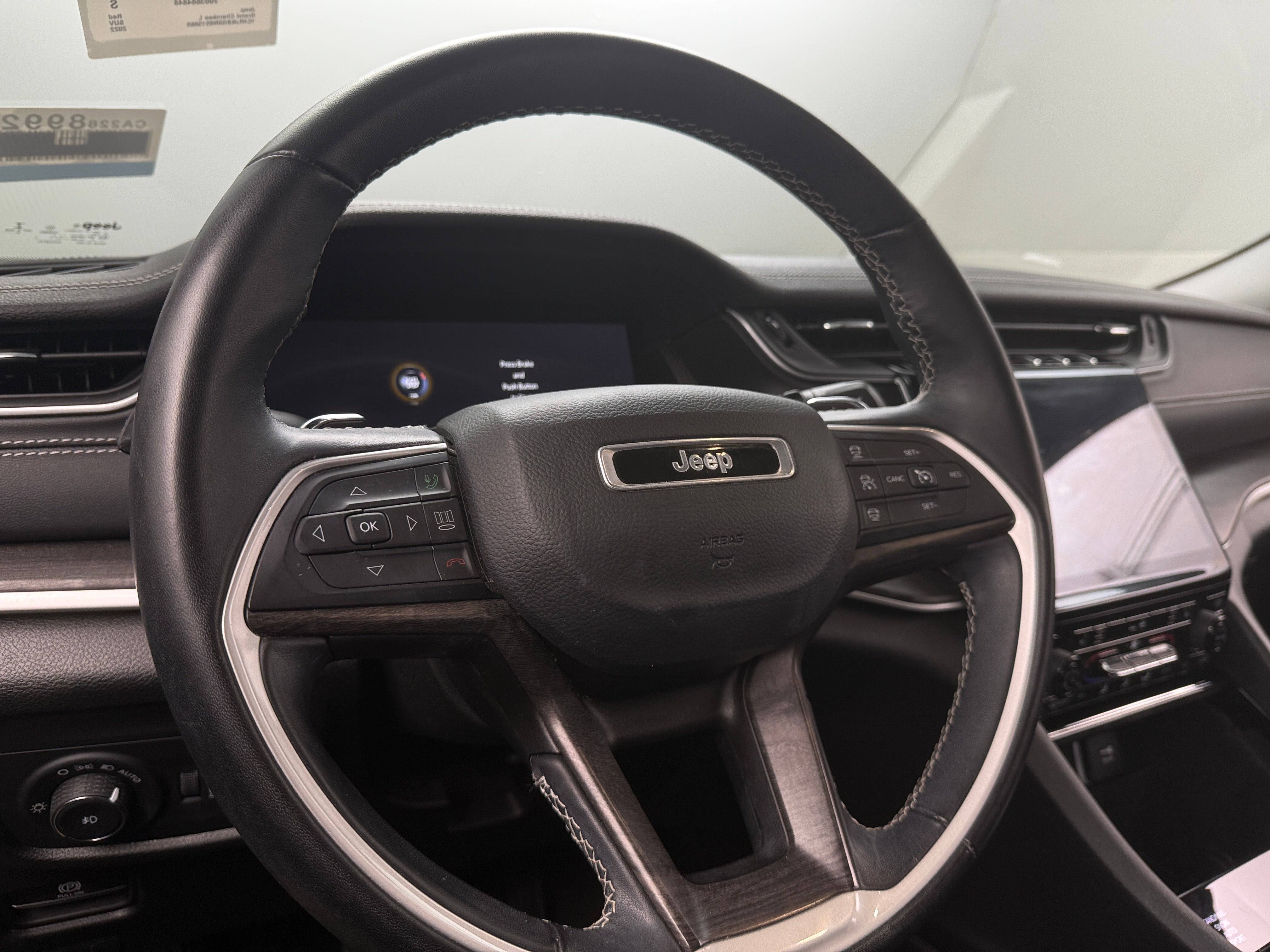 2022 Jeep Grand Cherokee L Limited Edition 4