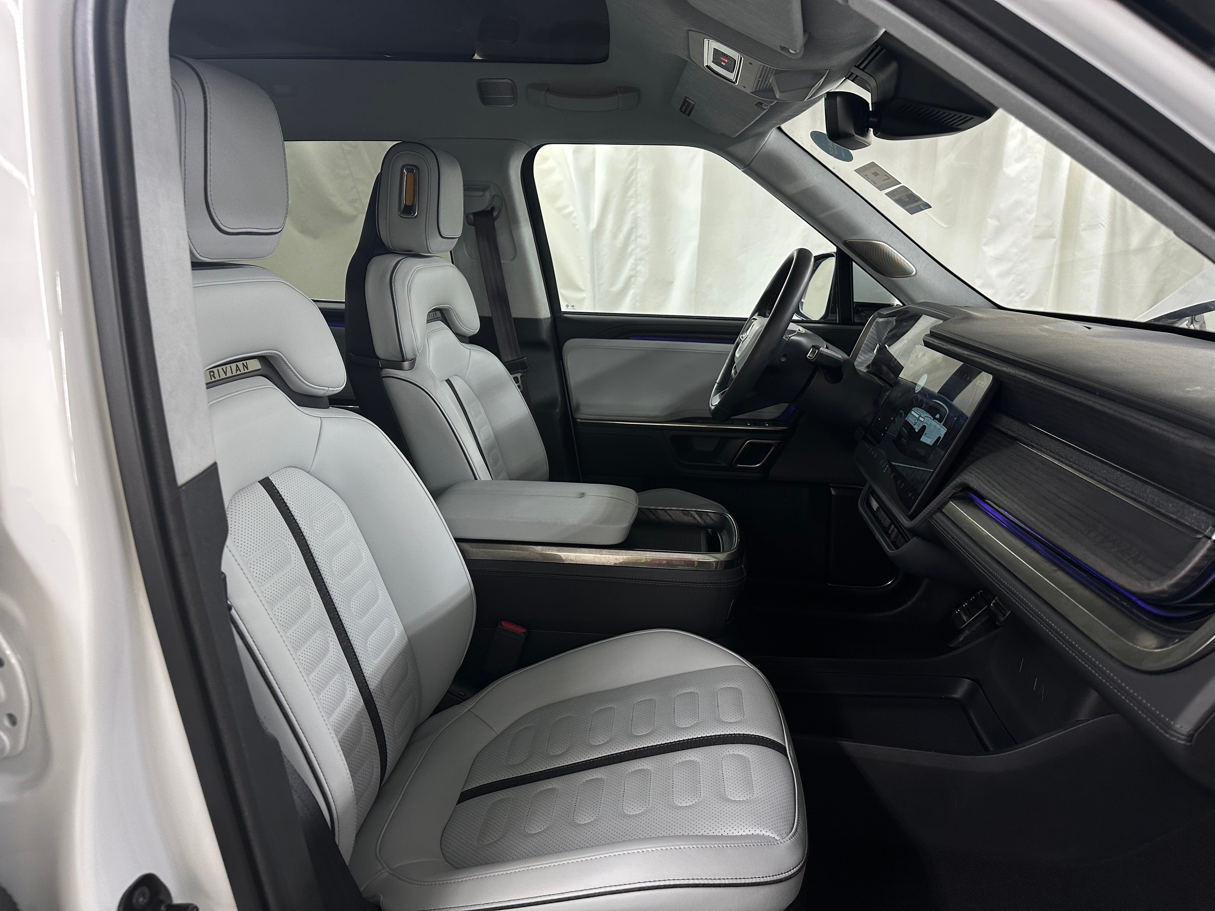 2023 Rivian R1T Launch Edition 2