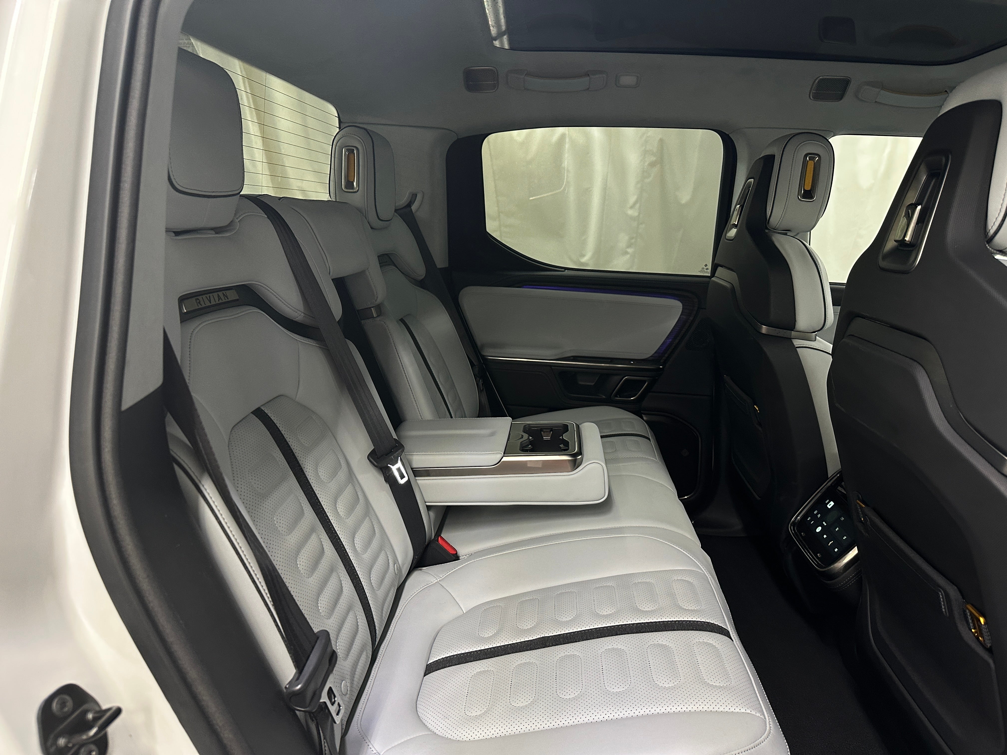 2023 Rivian R1T Launch Edition 6
