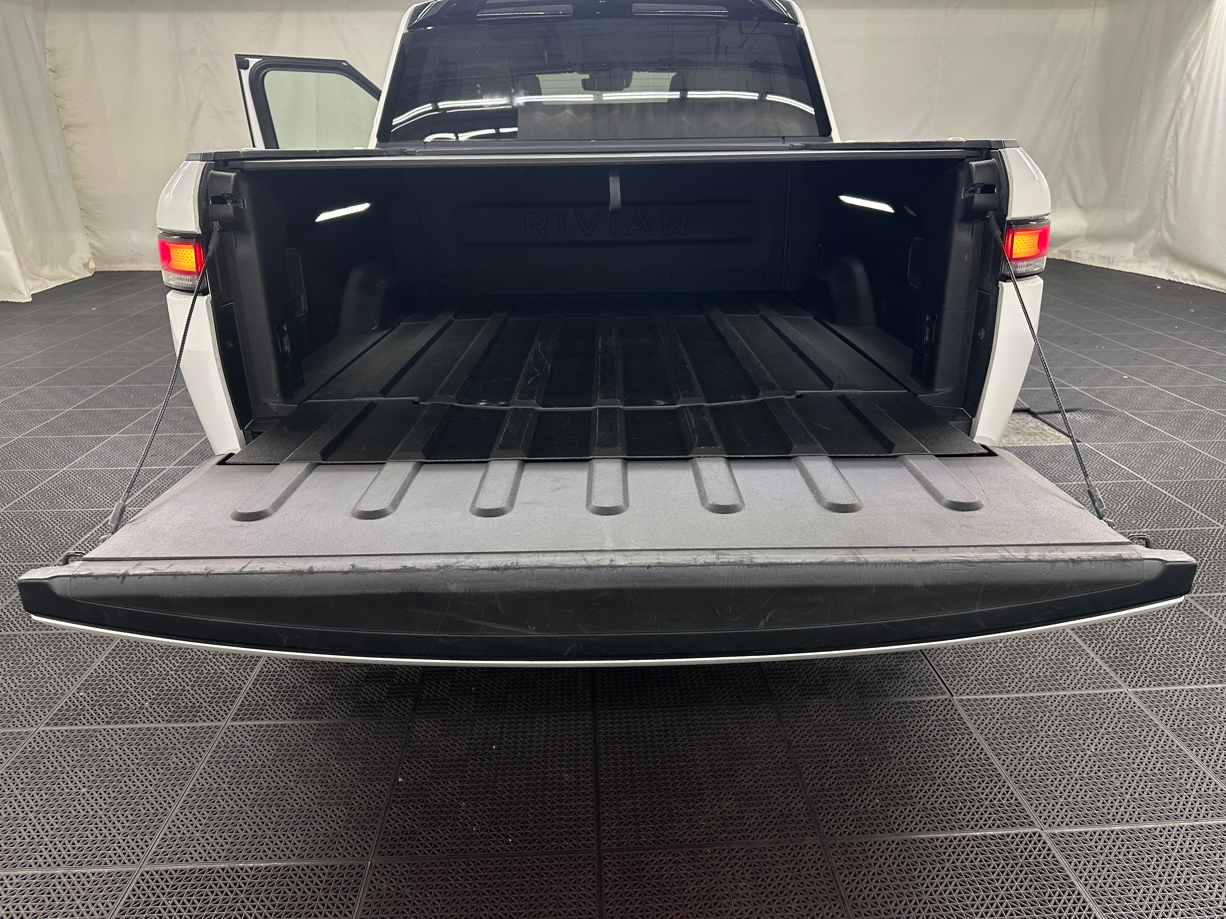 2023 Rivian R1T Launch Edition 7