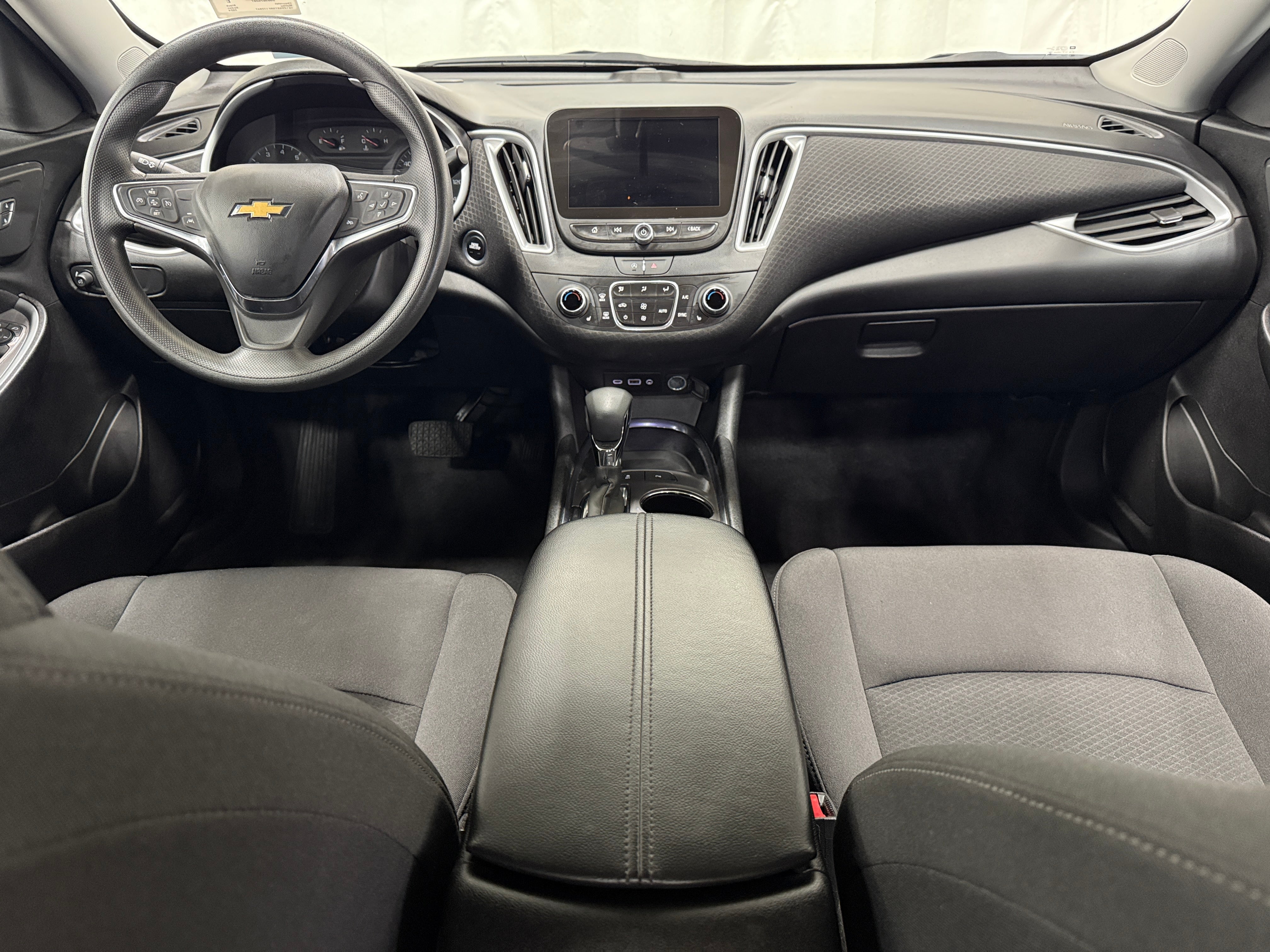 2024 Chevrolet Malibu LT 3