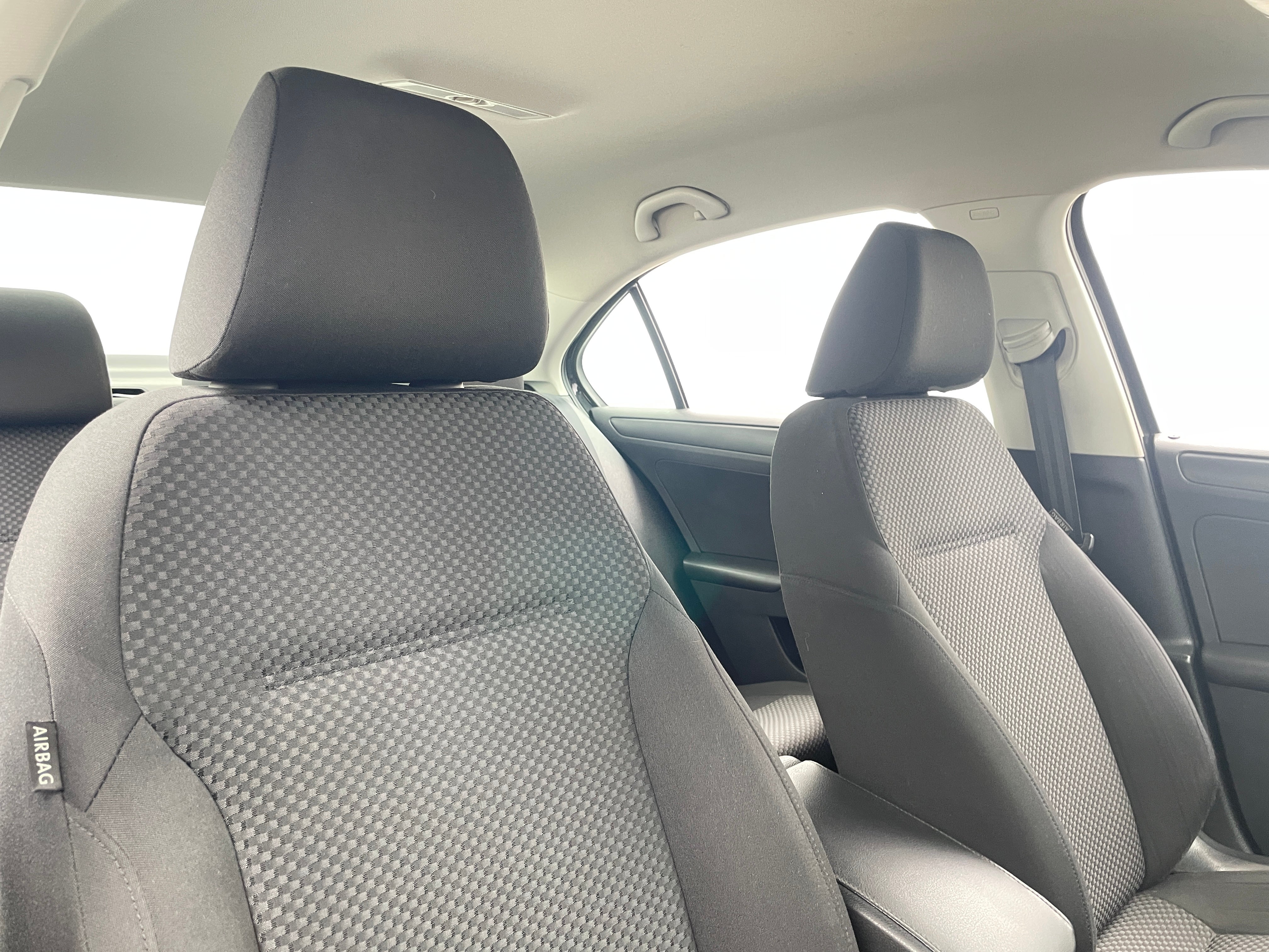 2014 Volkswagen Jetta S 2