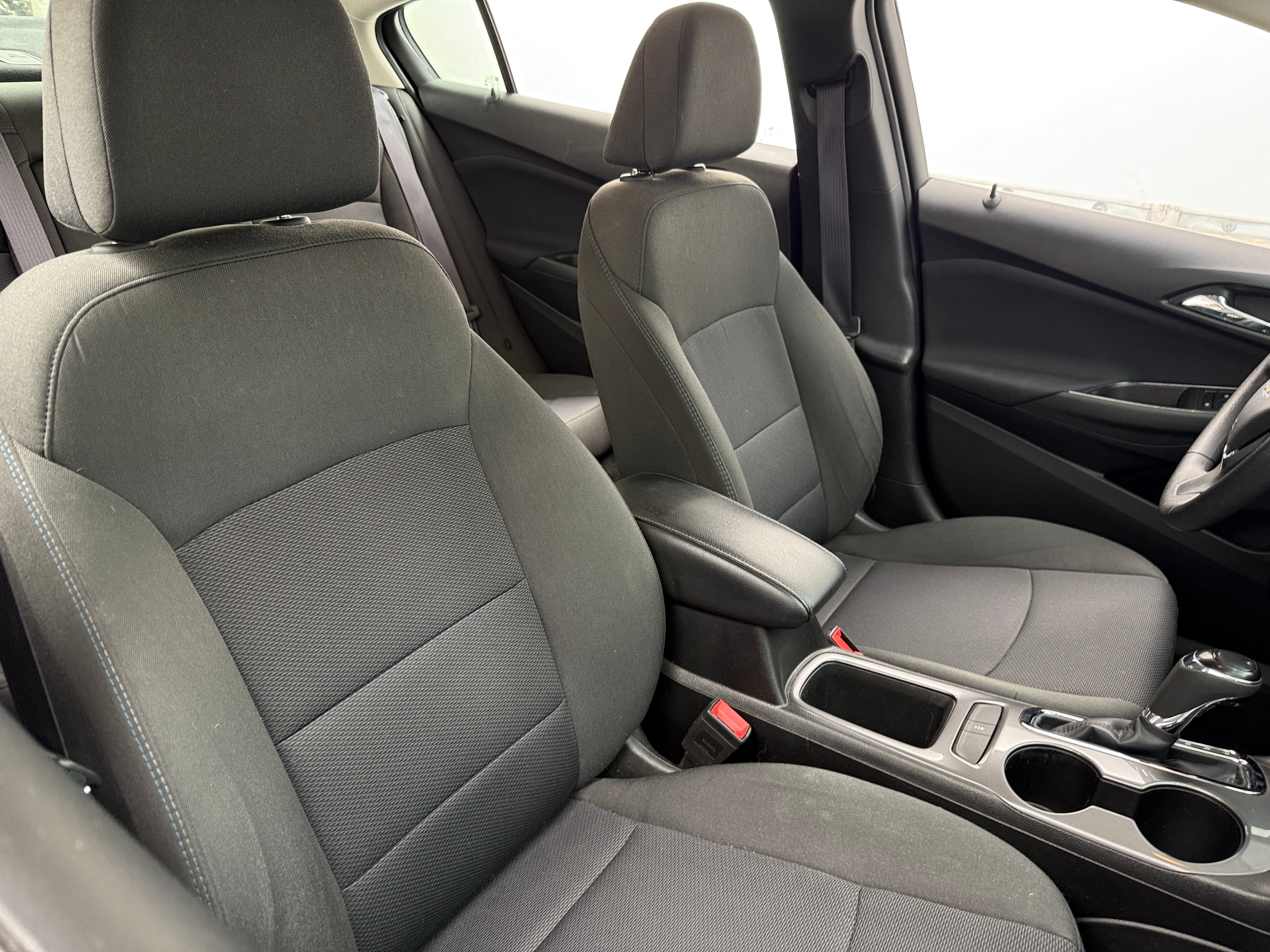 2017 Chevrolet Cruze LT 2