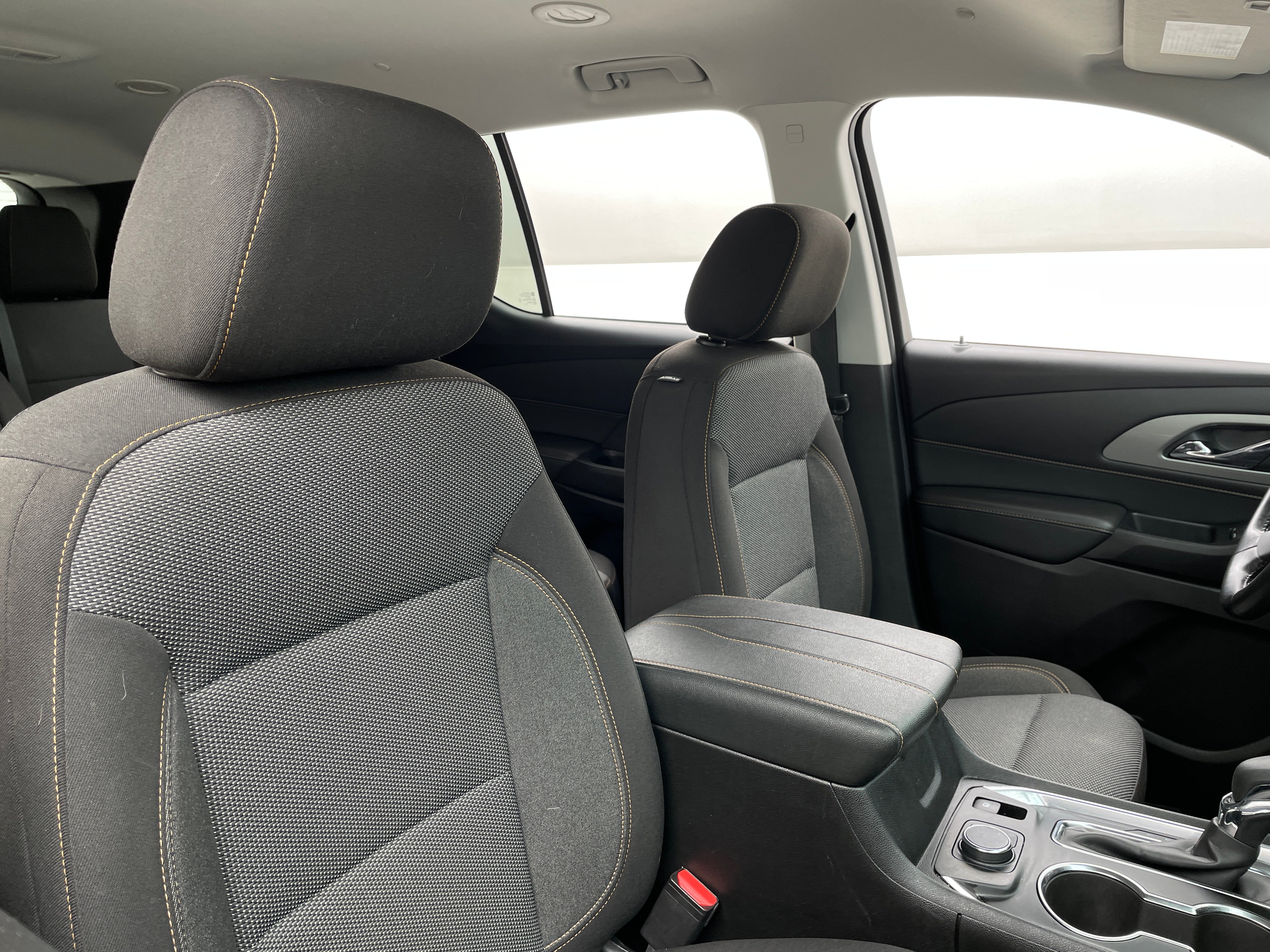 2021 Chevrolet Traverse LT 2