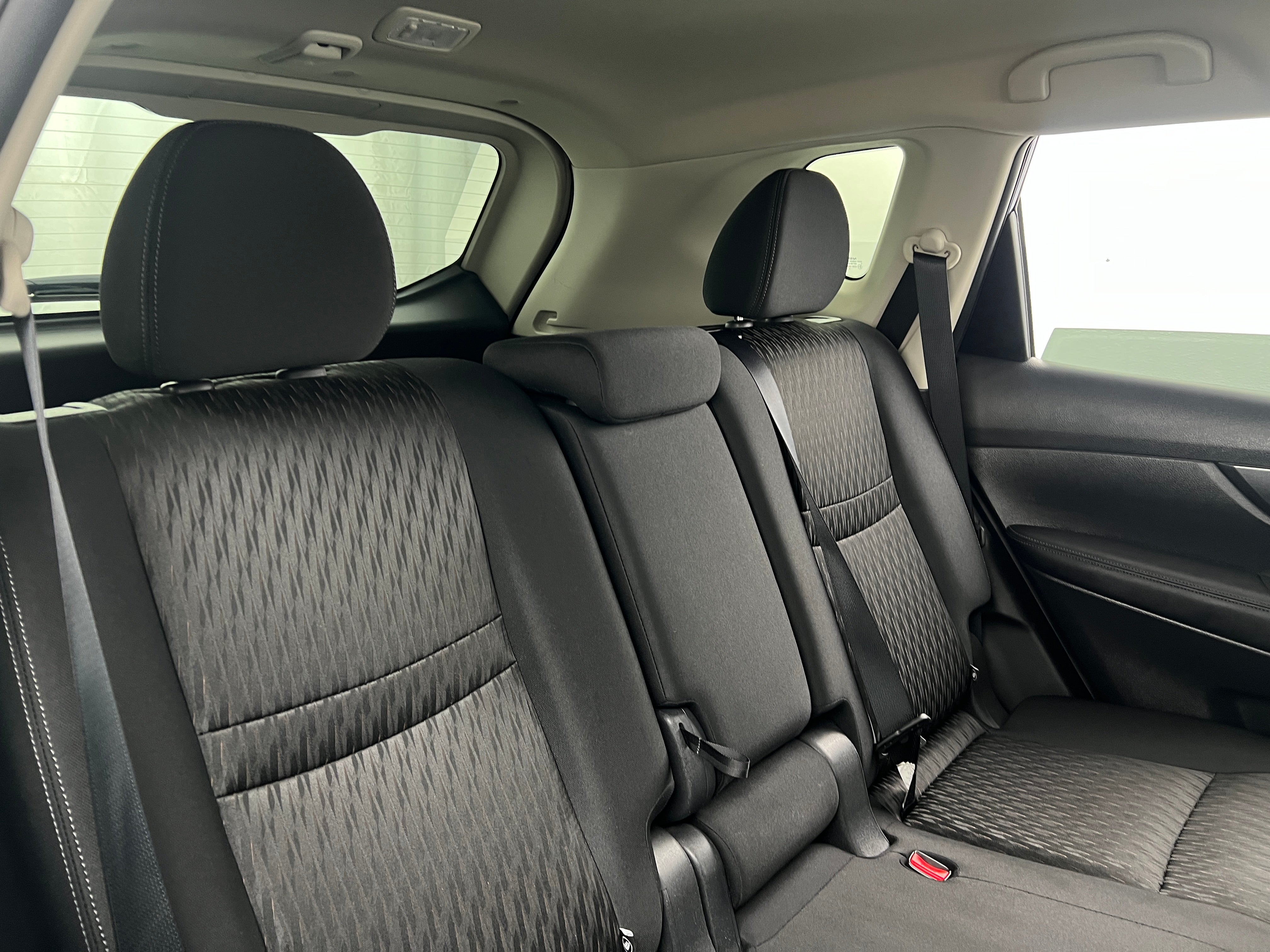 2018 Nissan Rogue SV 6