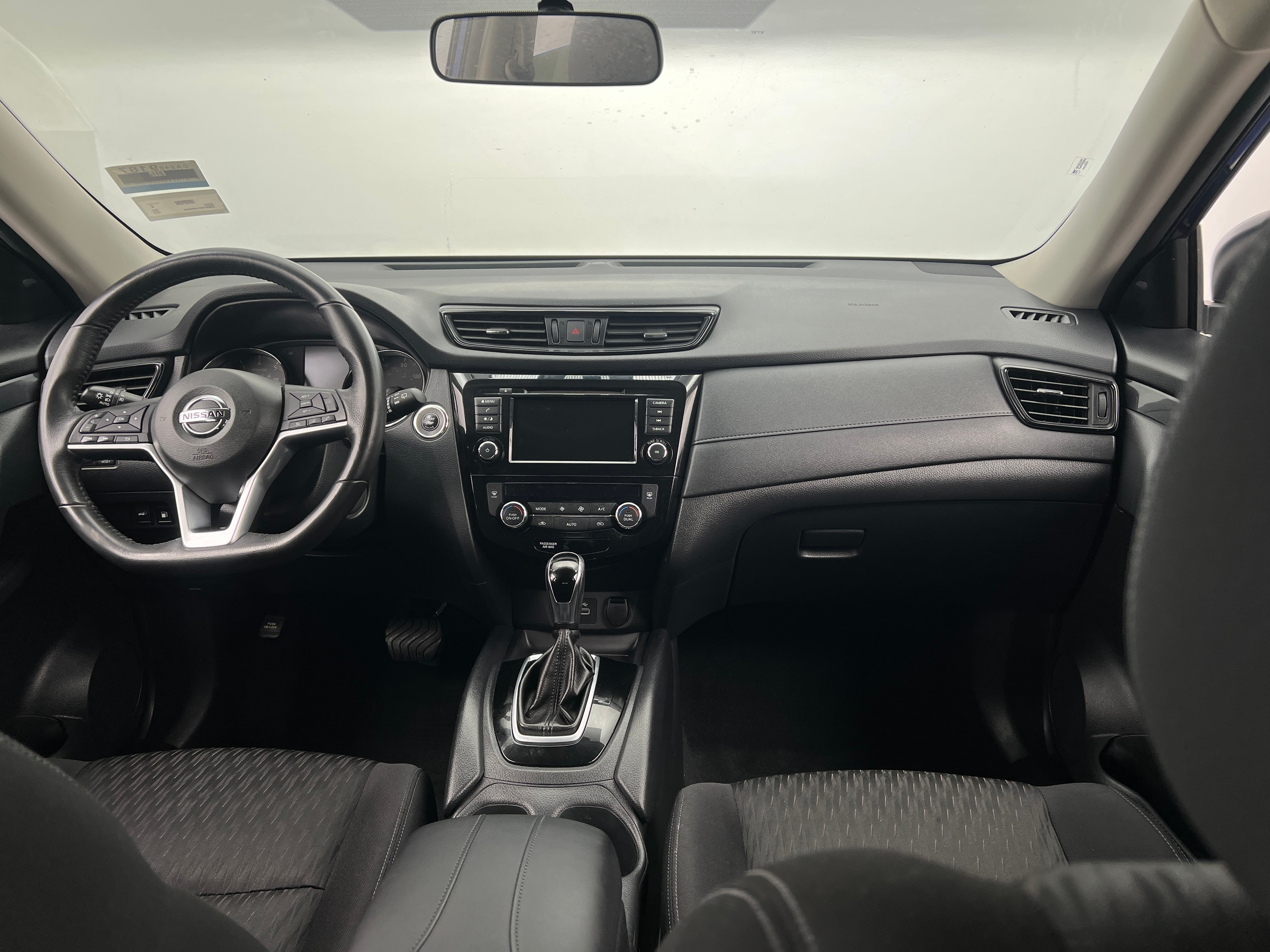 2018 Nissan Rogue SV 3