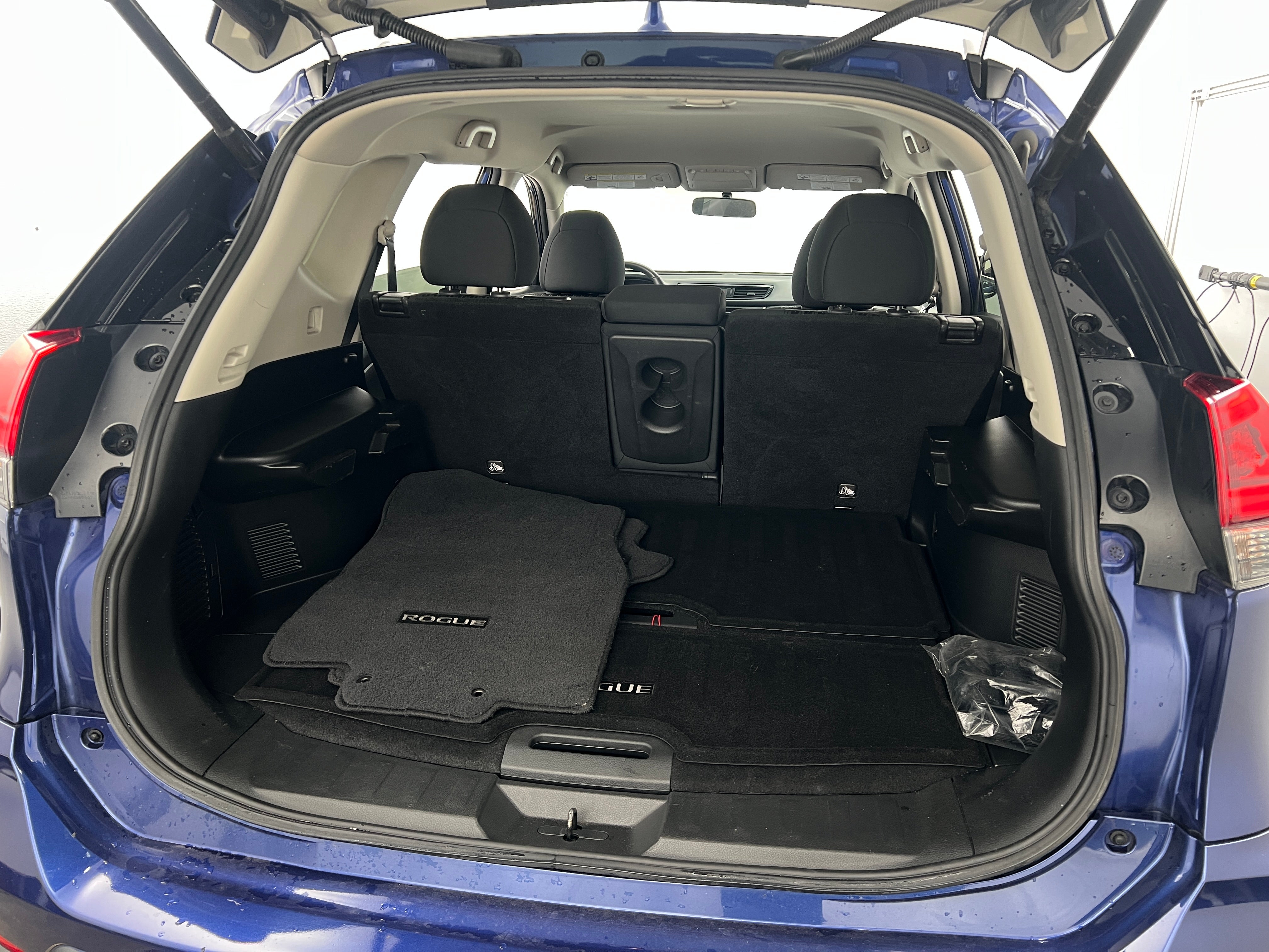 2018 Nissan Rogue SV 7