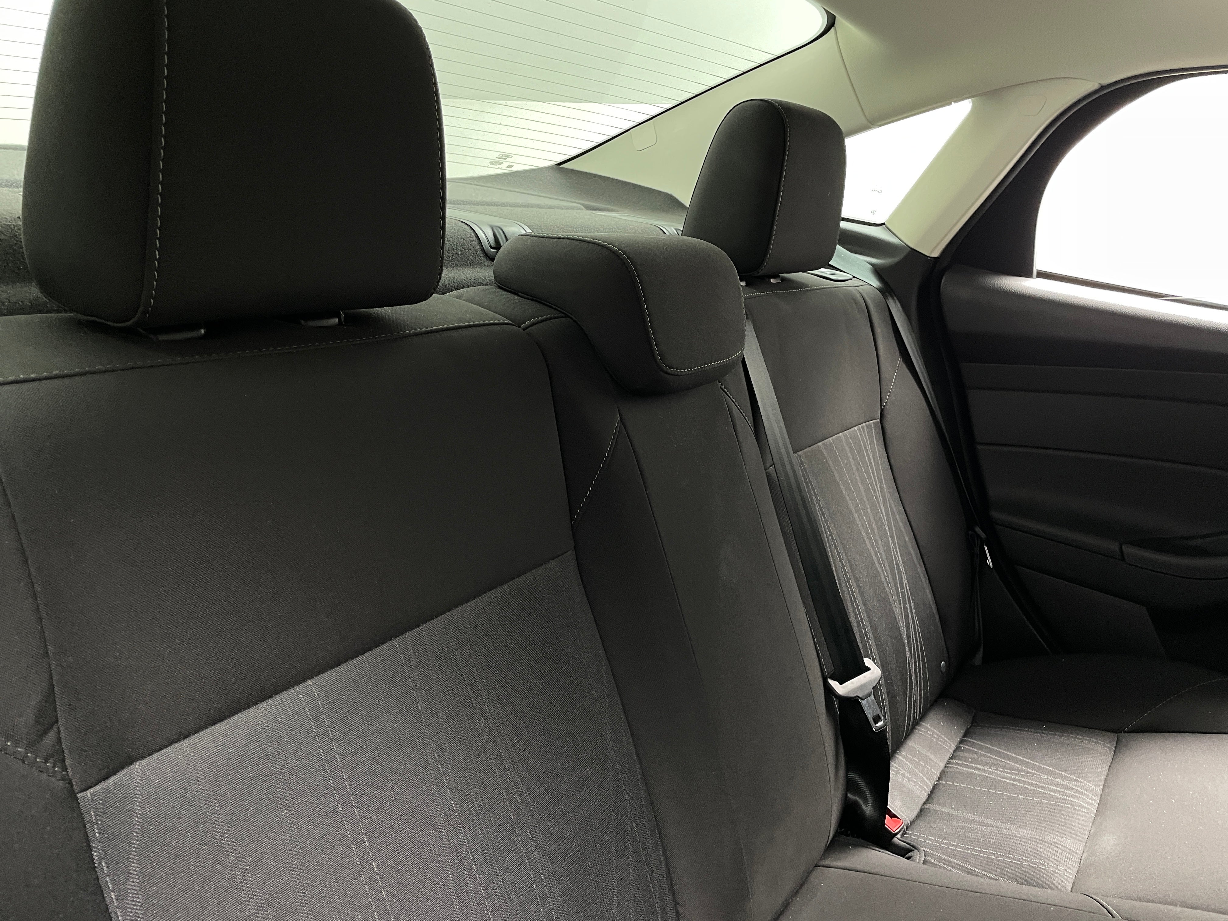 2016 Ford Focus SE 6