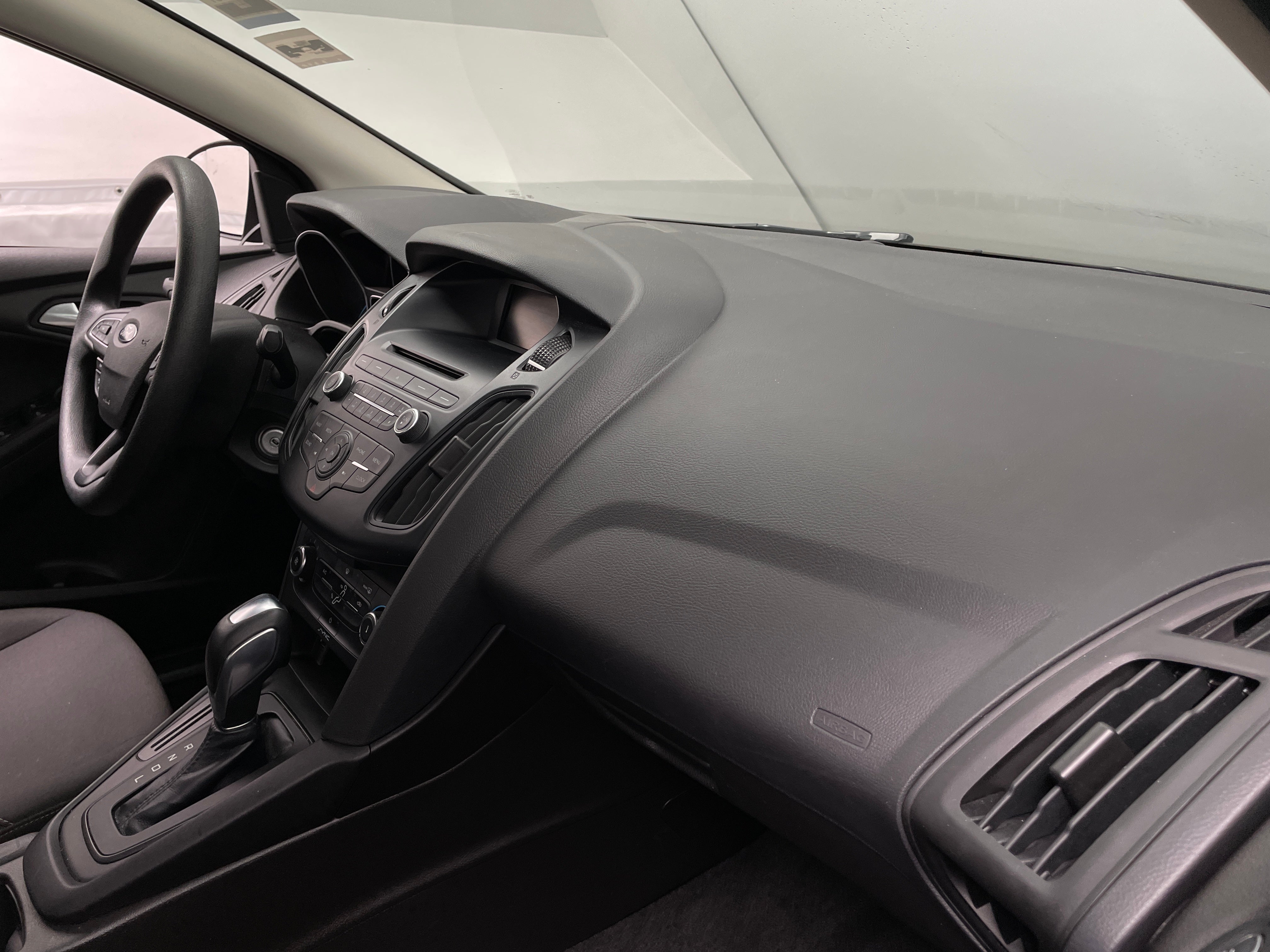2016 Ford Focus SE 3
