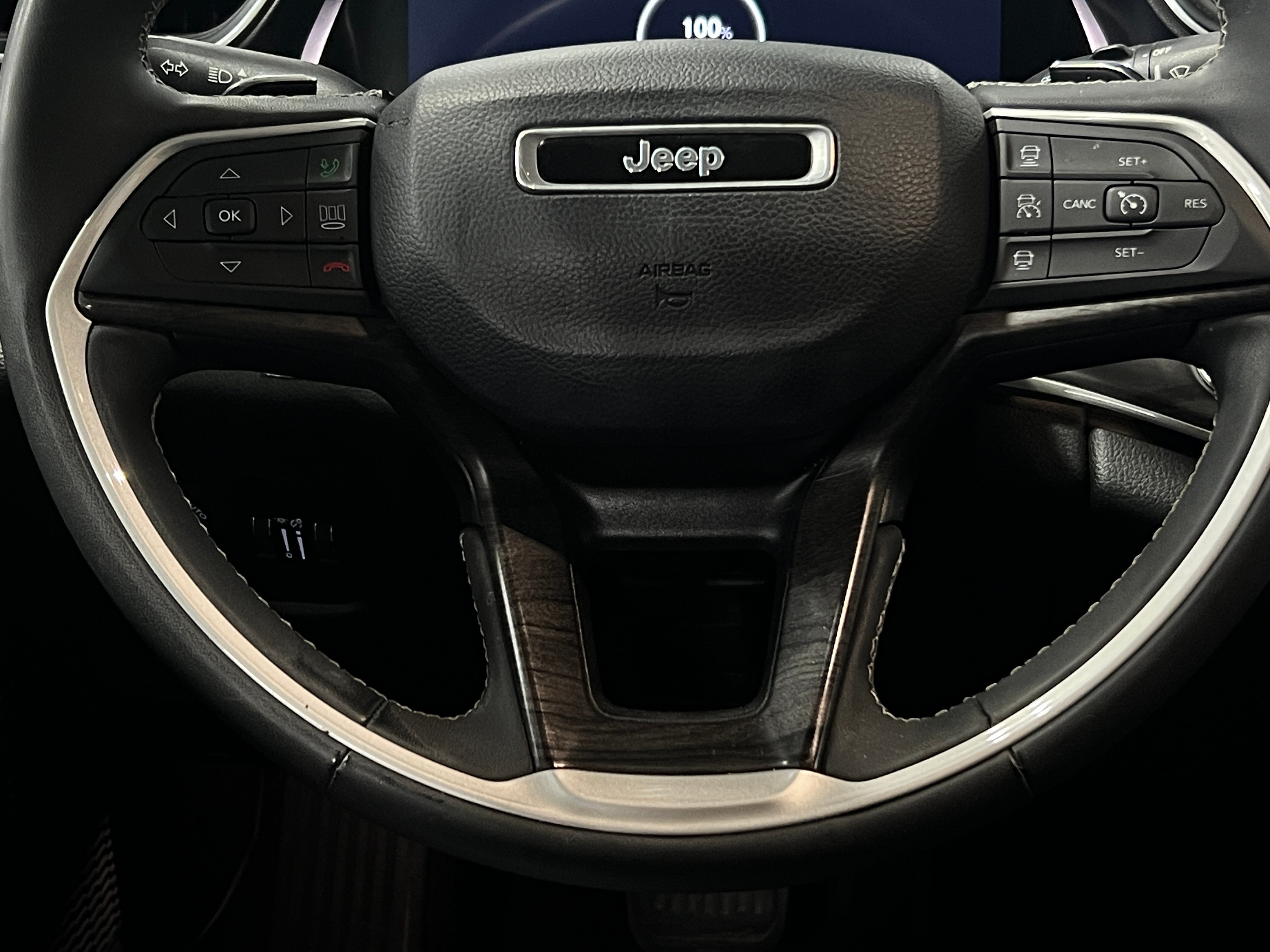 2023 Jeep Grand Cherokee L Limited Edition 4