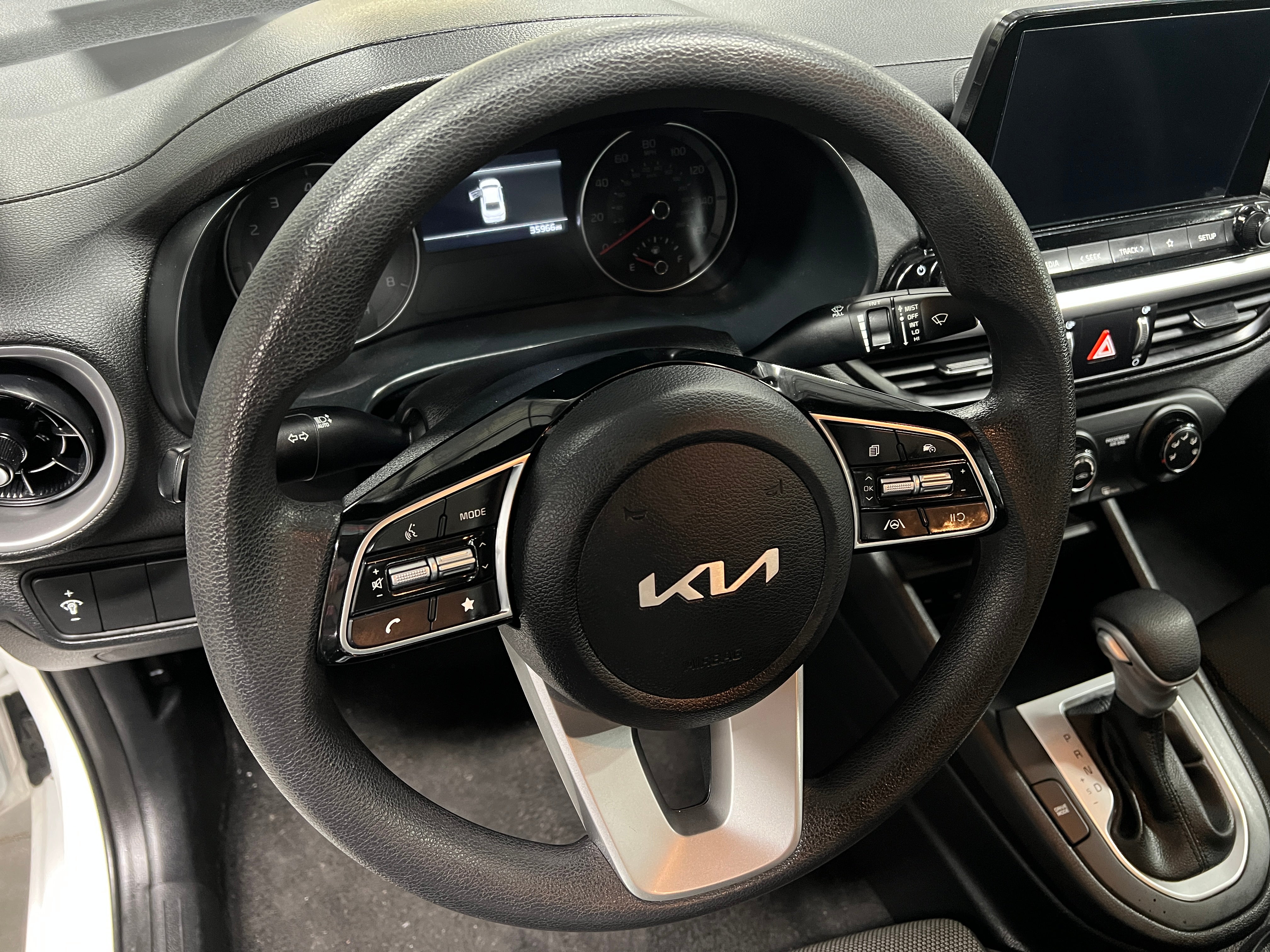 2024 Kia Forte LXS 5