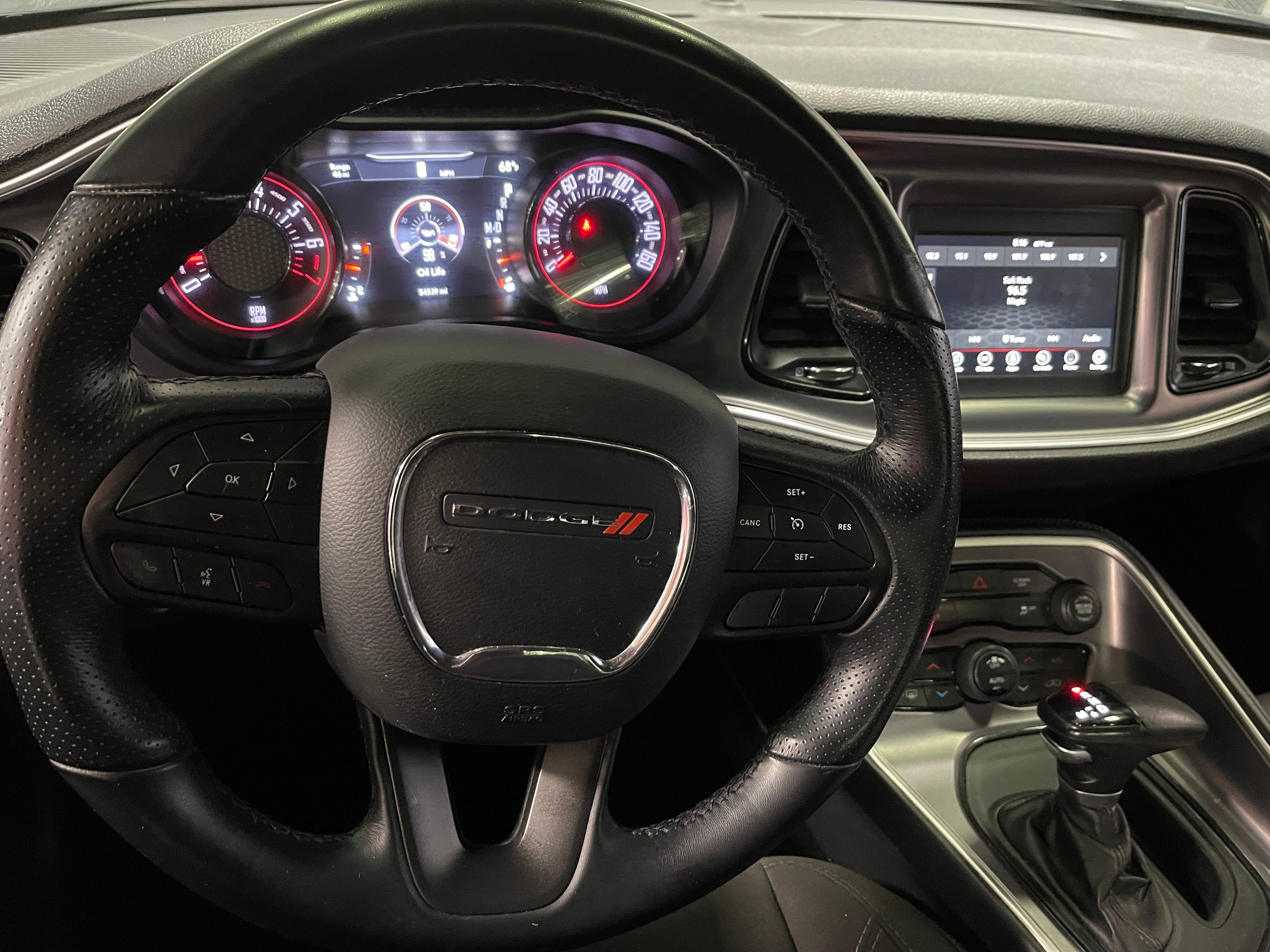 2021 Dodge Challenger SXT 4
