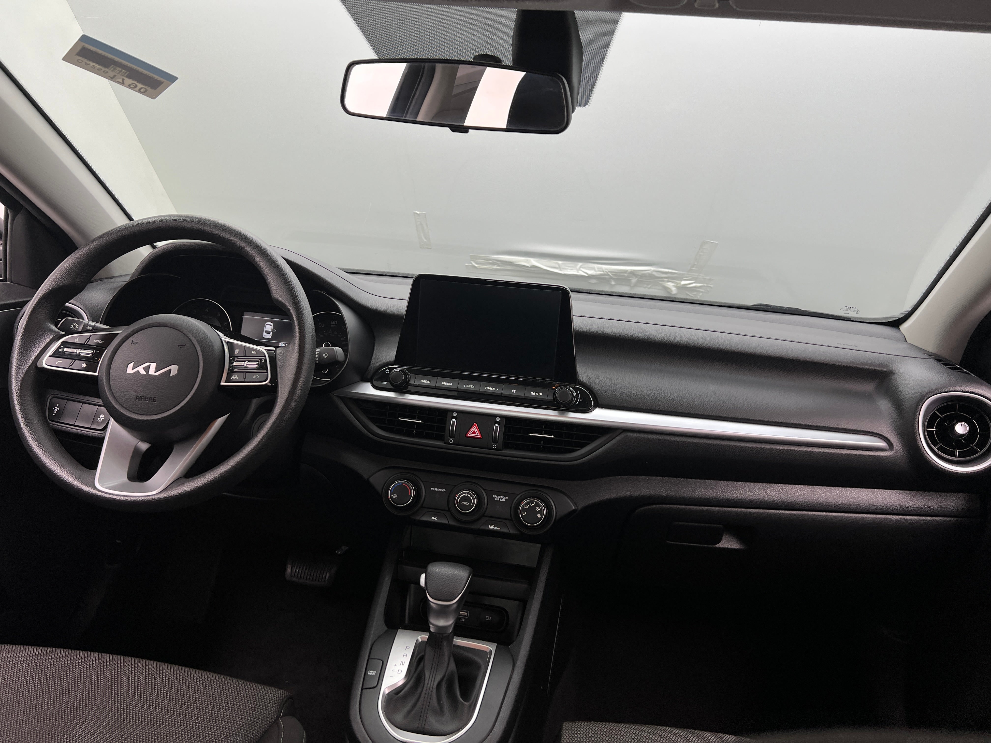 2024 Kia Forte LXS 3