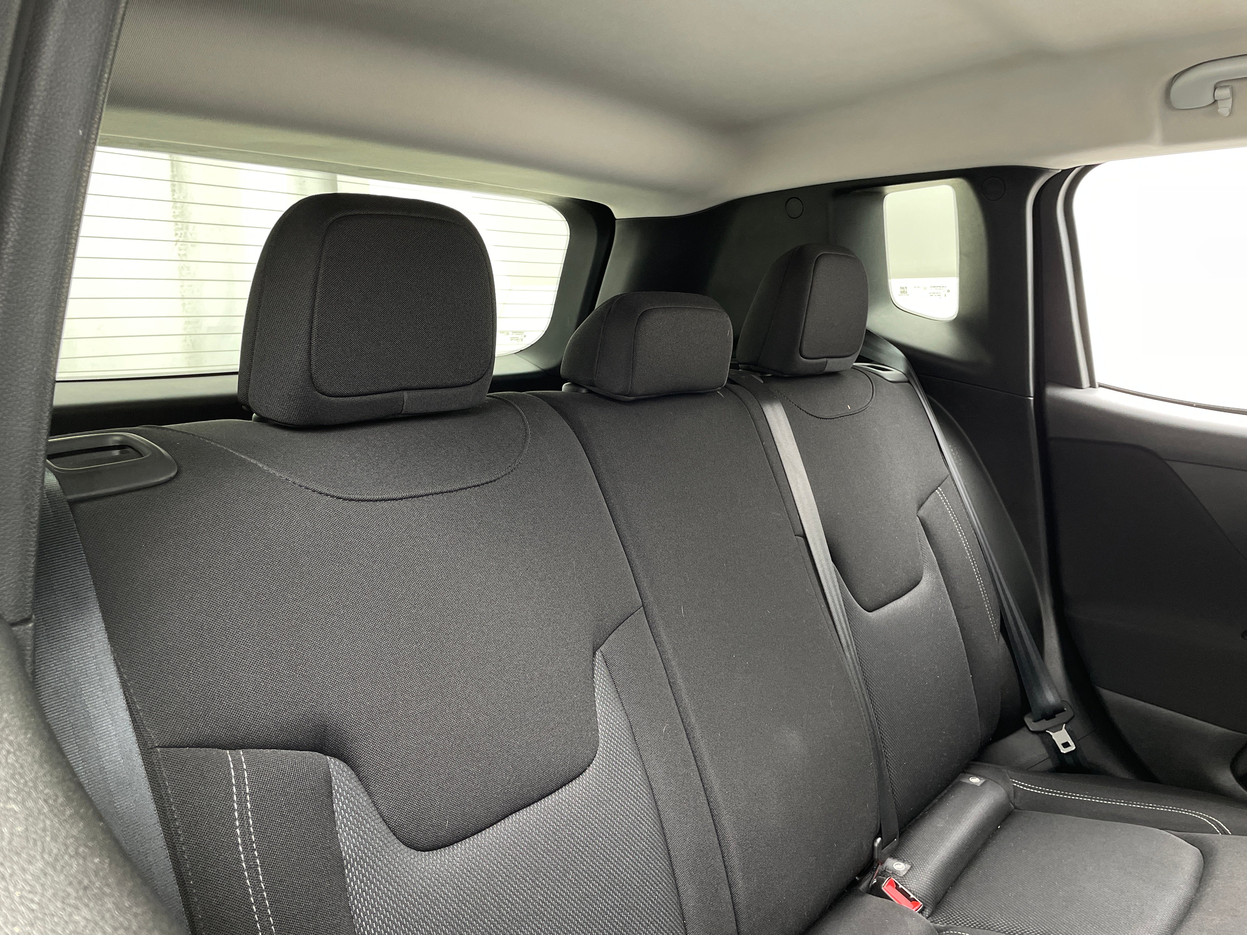 2021 Jeep Renegade Jeepster 6